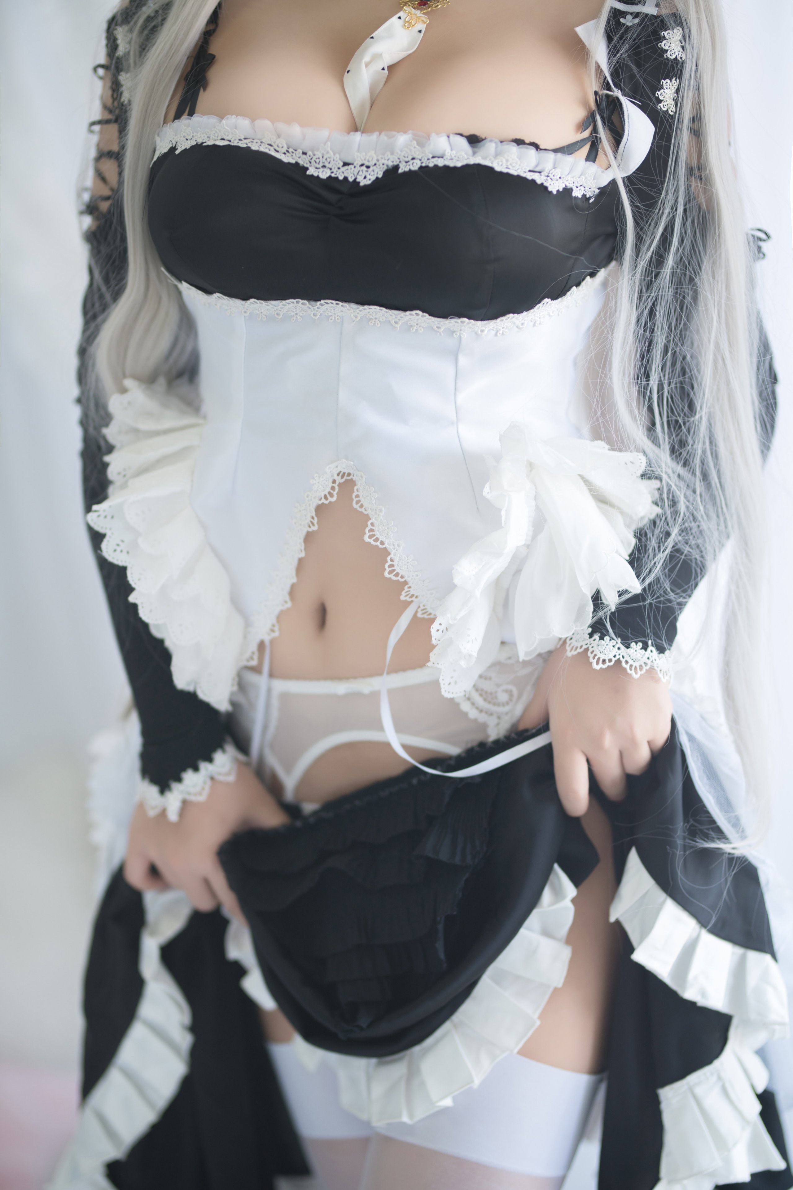 白烨- - 可畏