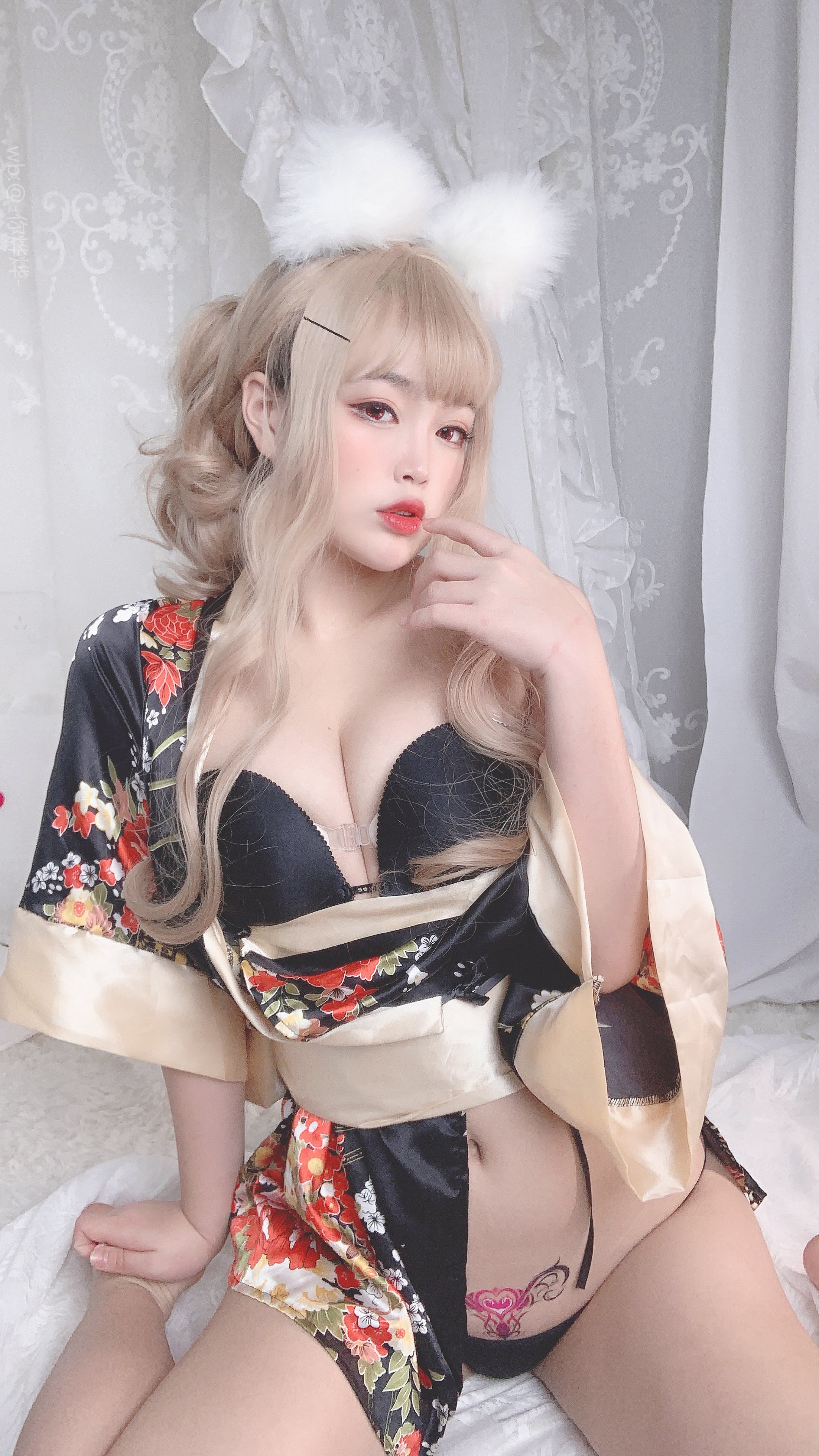 白燁- - 狐仙女友