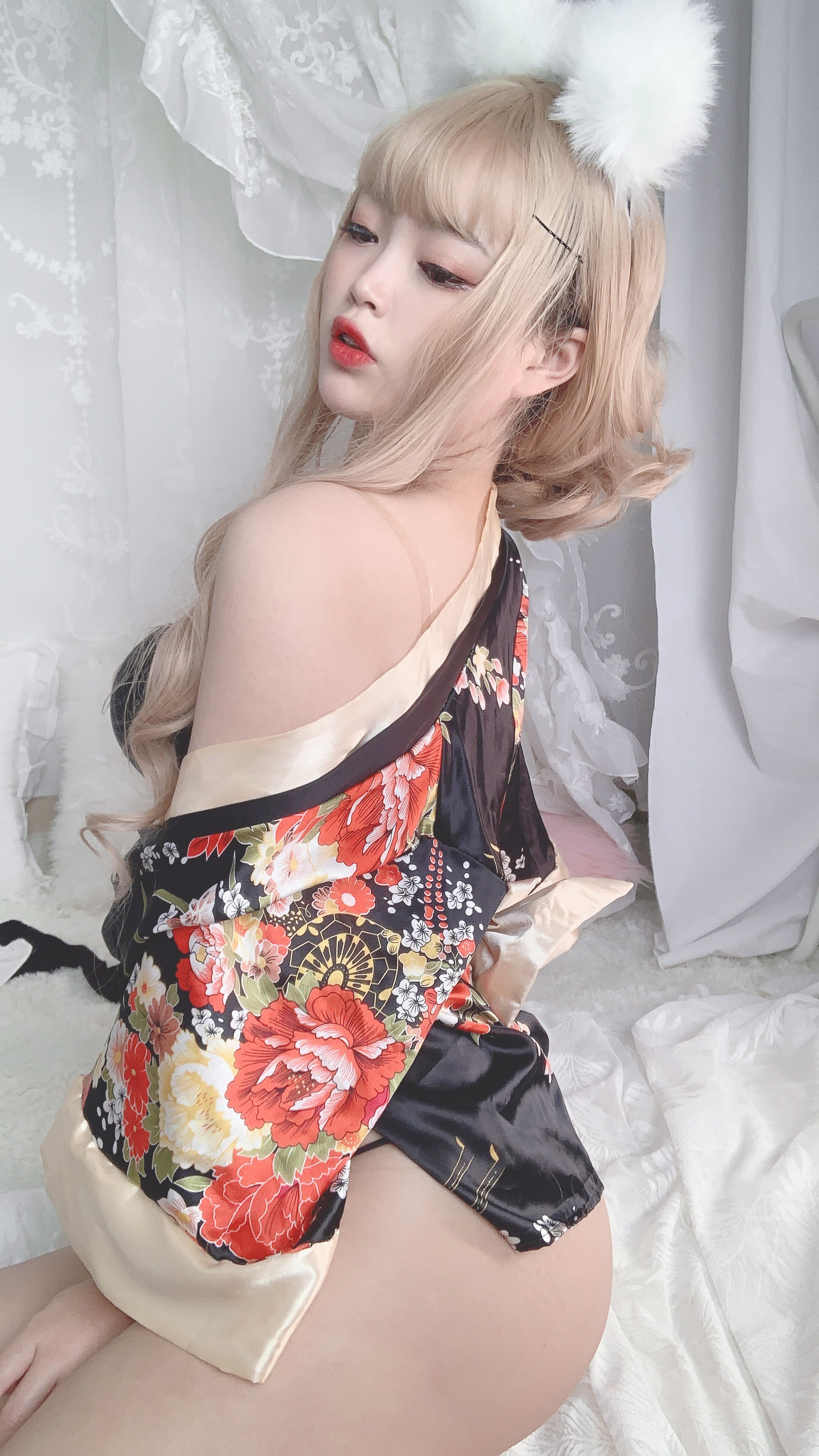 白燁- - 狐仙女友