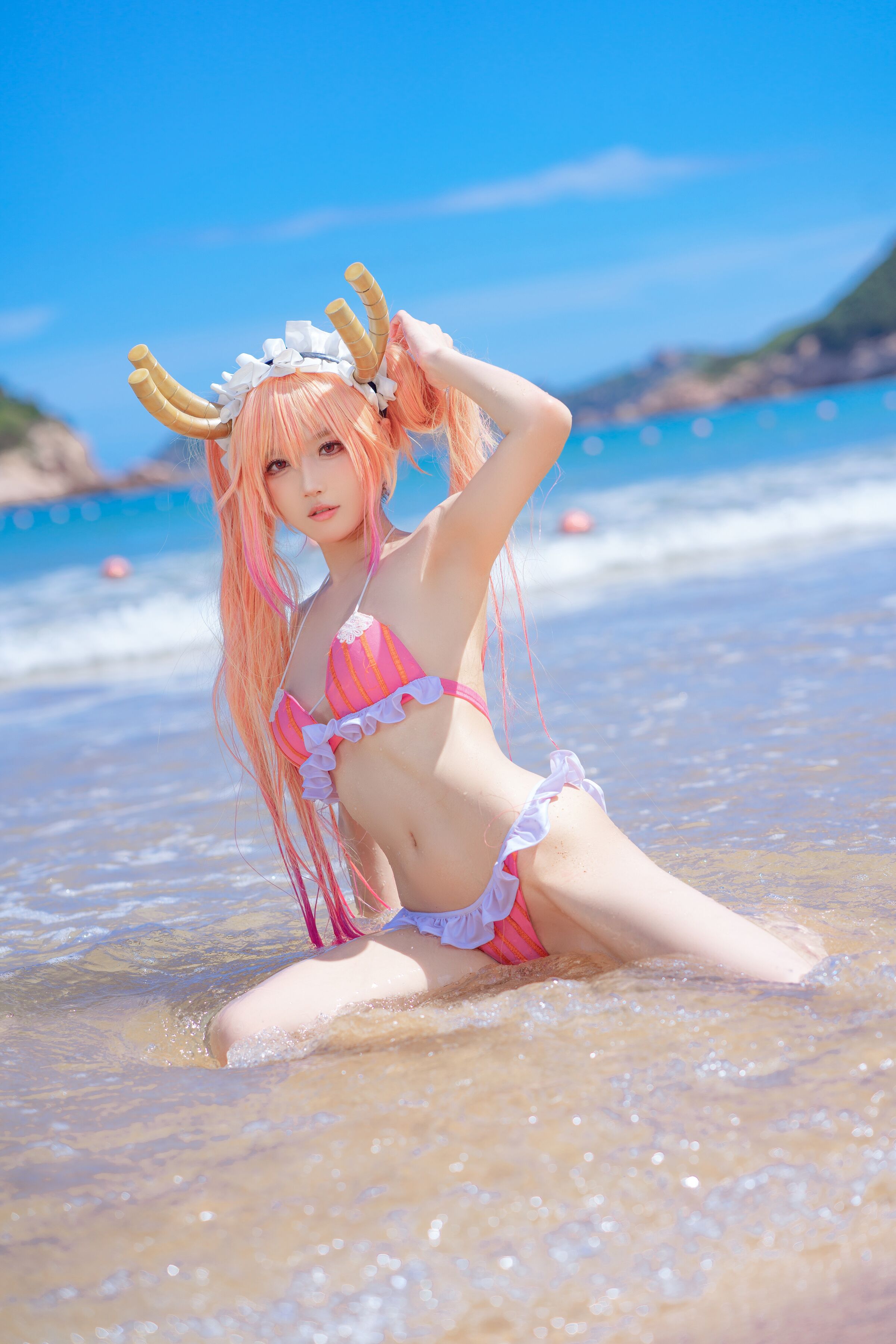 A Bao cũng là cô gái thỏ. Hình ảnh thuyền trưởng tháng 10. Bộ đồ bơi của Dragon Maid ~ Dragon Maid của nhà Kobayashi.