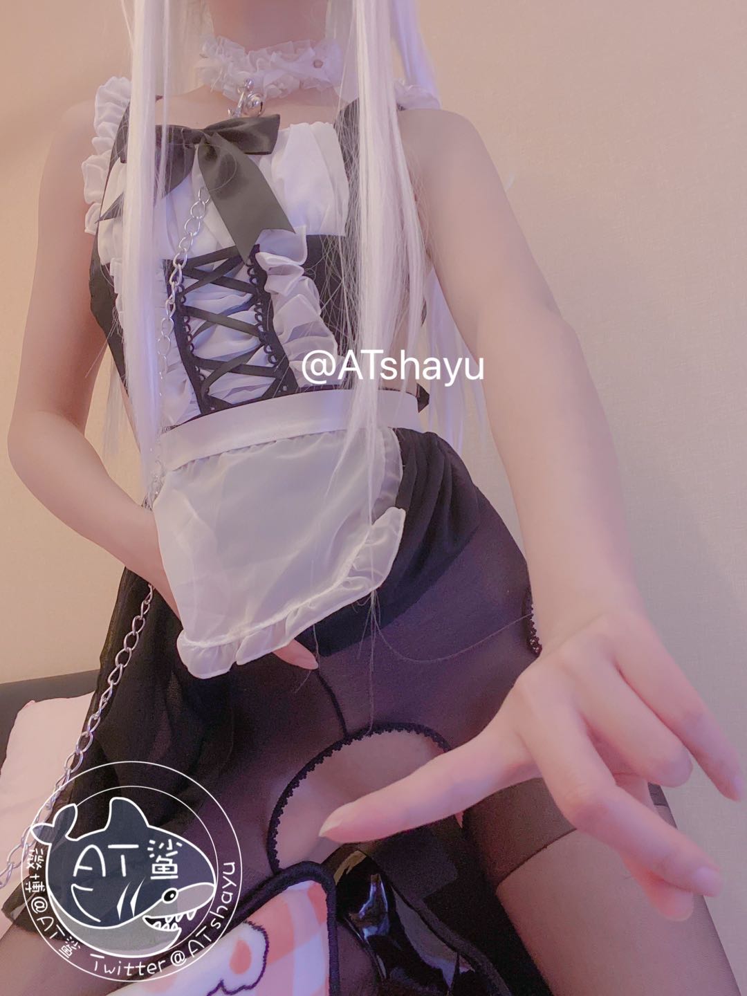 ATシャーク - メイド開きストッキング