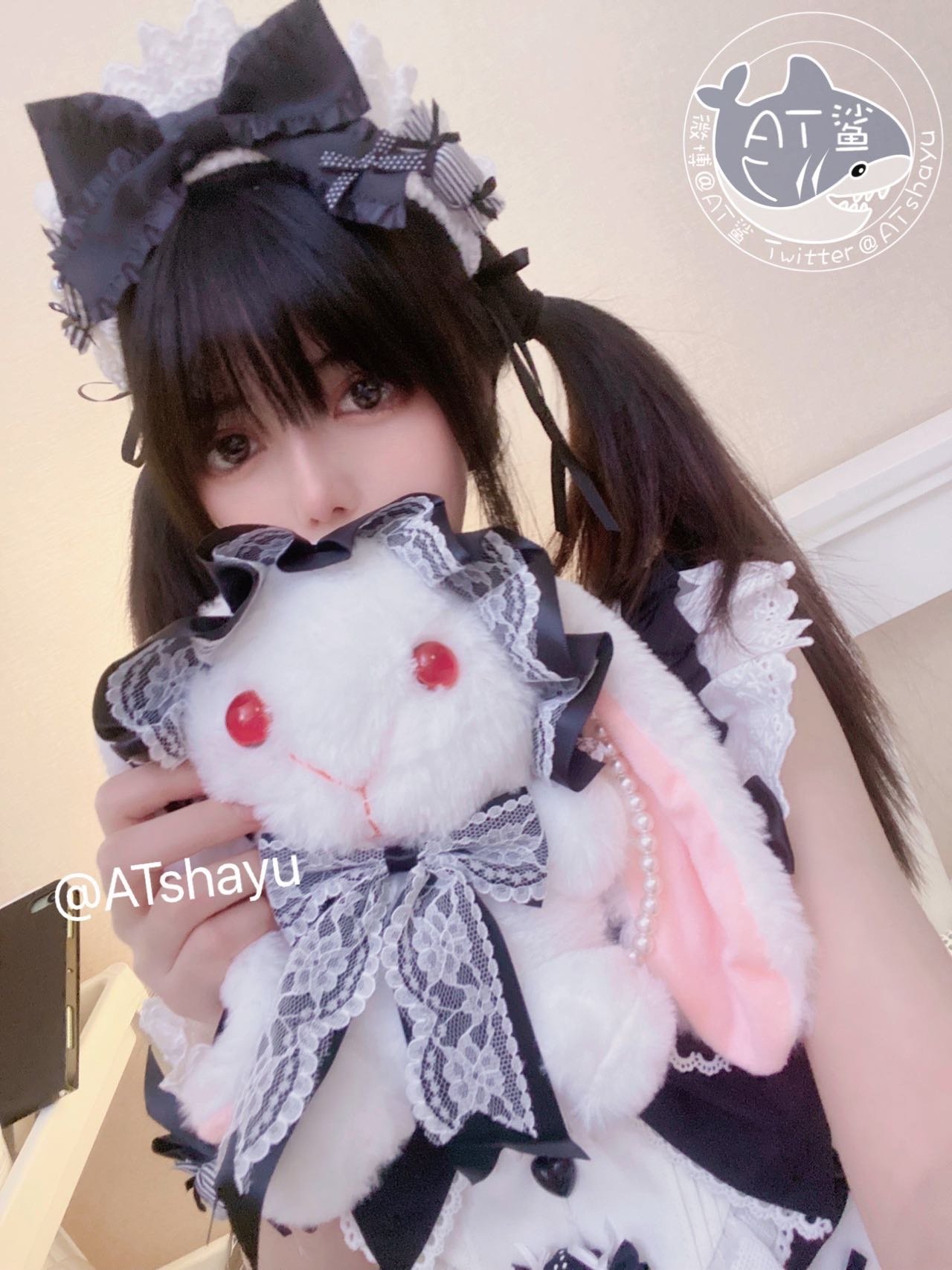 AT Shark - Maid