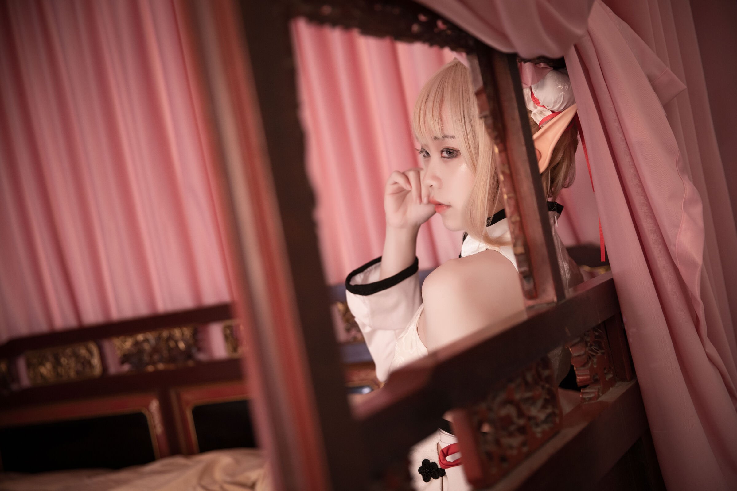 G44 Will Not Be Injured NO.085 Shui Lan Er White Cheongsam