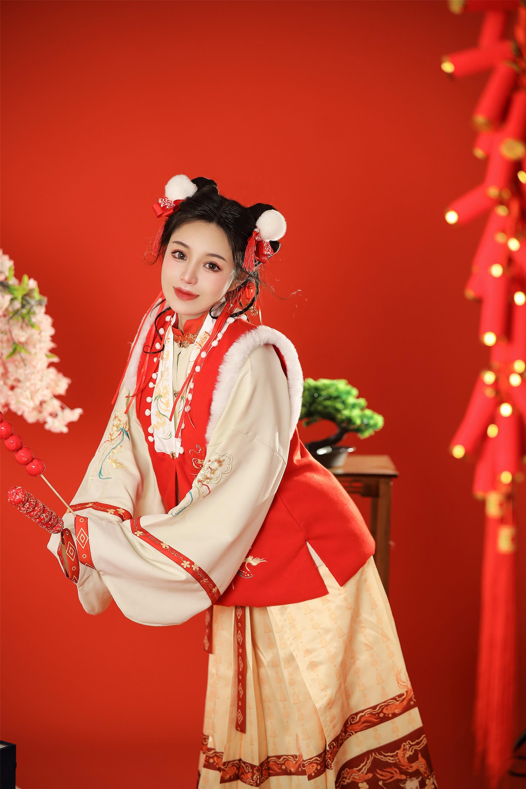 Đào Nuan Jiang - Độc quyền năm Thỏ (Cung hỷ phát tài) 66P