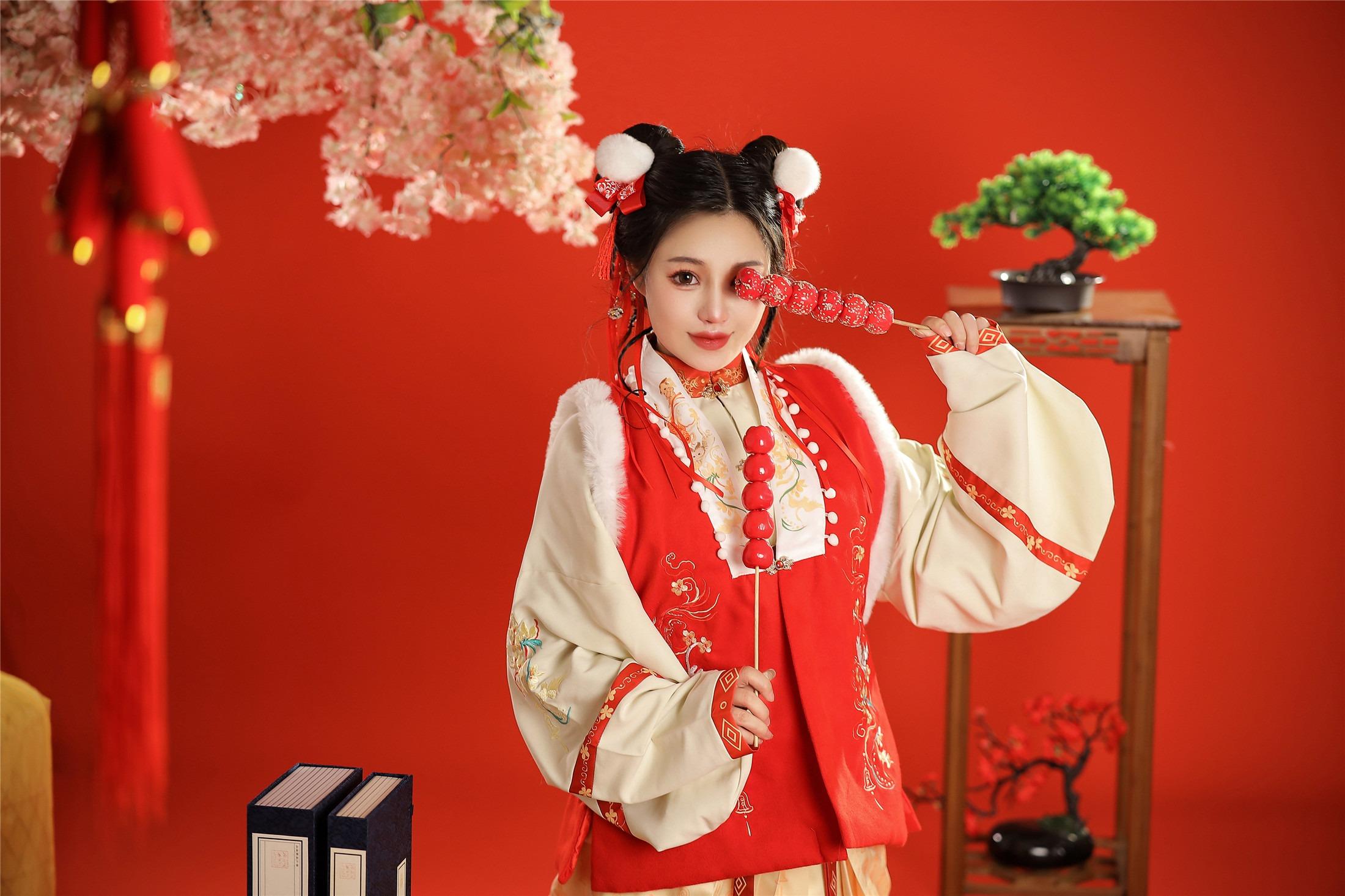 Đào Nuan Jiang - Độc quyền năm Thỏ (Cung hỷ phát tài) 66P
