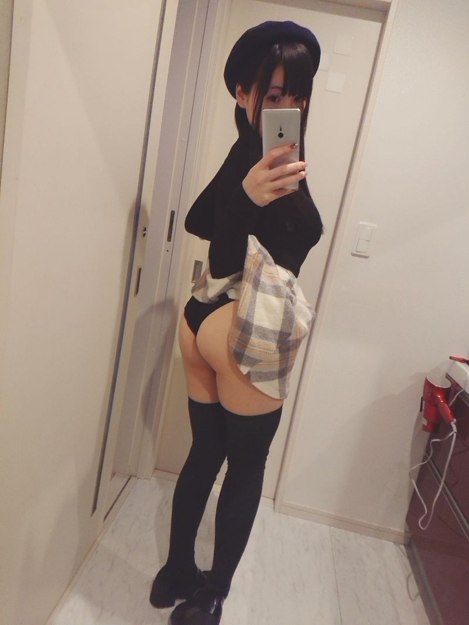오카다 유이] 셀카