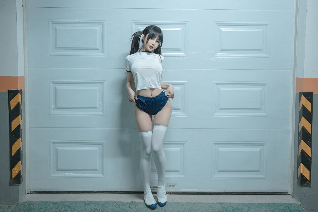 Sakurai Ningning] Đồ thể dục