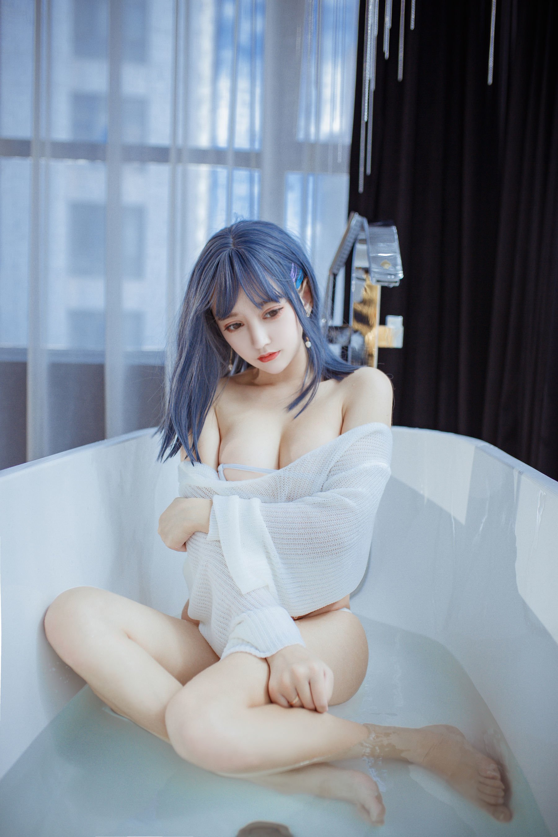 Guo Qi Mi Xian Xian Miao] Bathtub