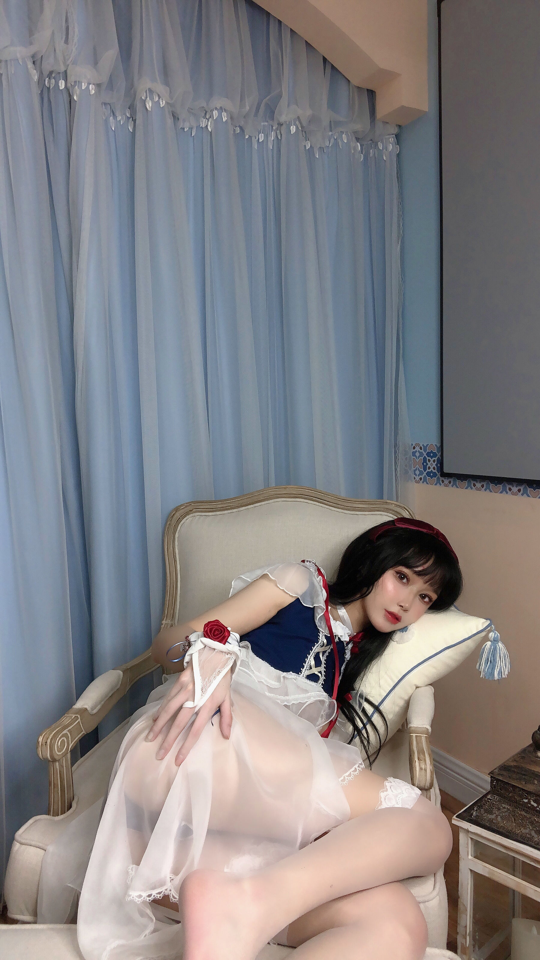 [阿包也是兔娘] 白雪姬 写真套图