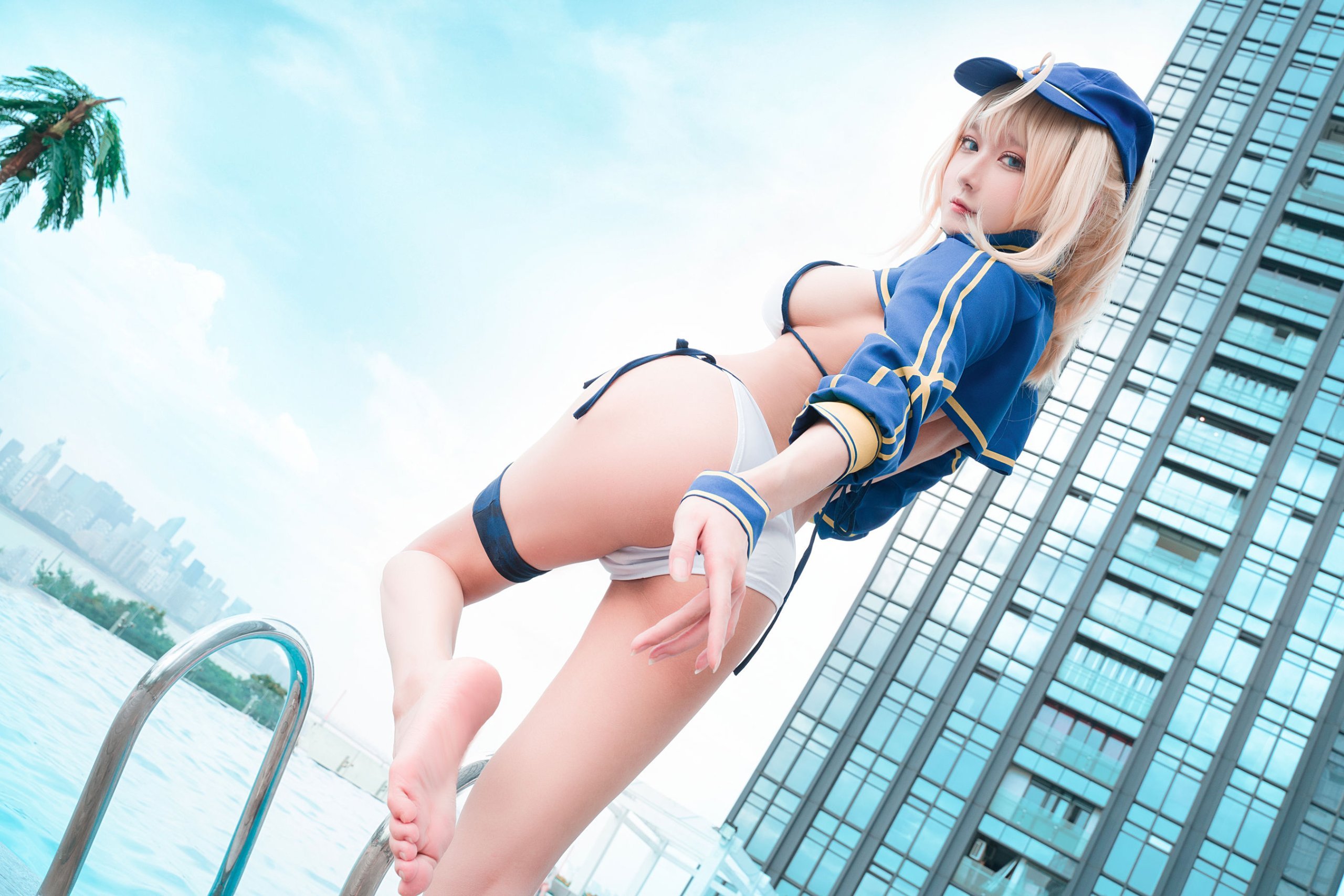 A Bao is also a Bunny Girl] Mysterious Female Protagonist X Furry Swimsuit