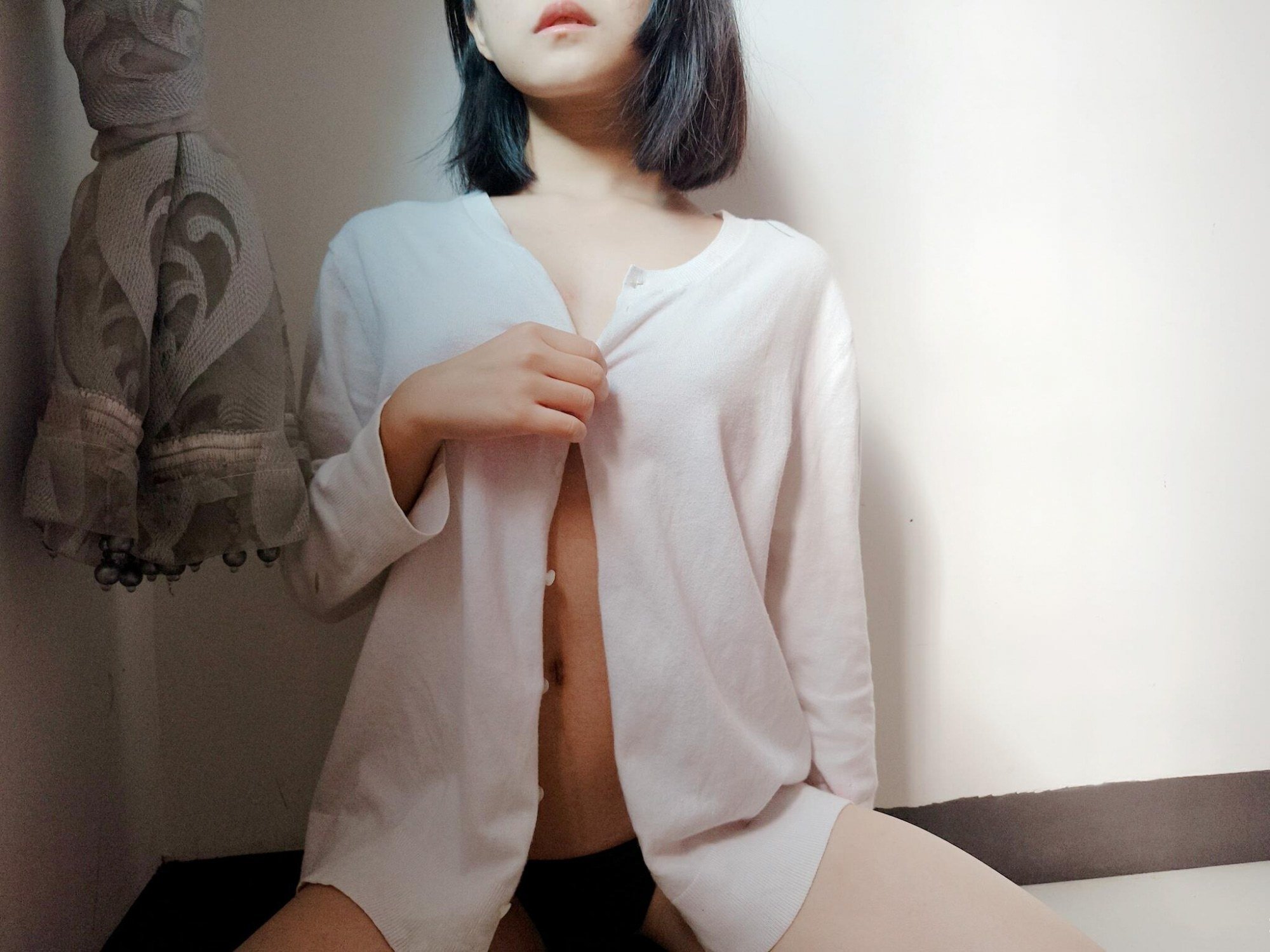 黑川鶴子] 白色制服