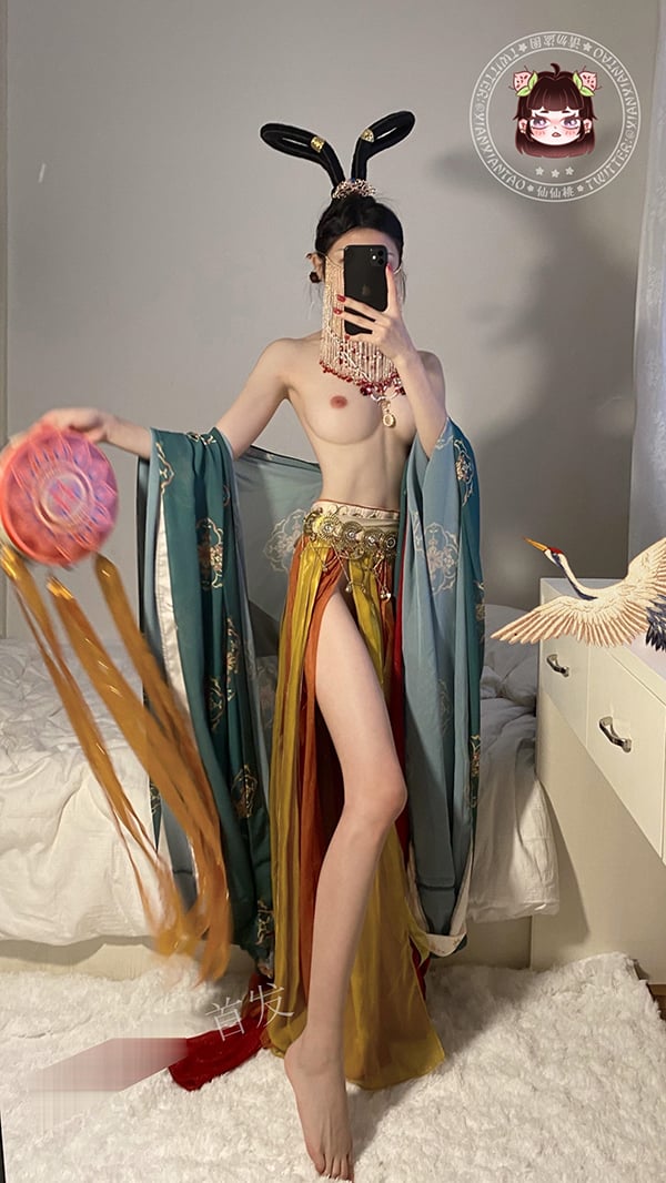 Tiên Tiên Đào - Nữ Phục Bạch Sợi + Đôn Hoàng Tiên Nữ