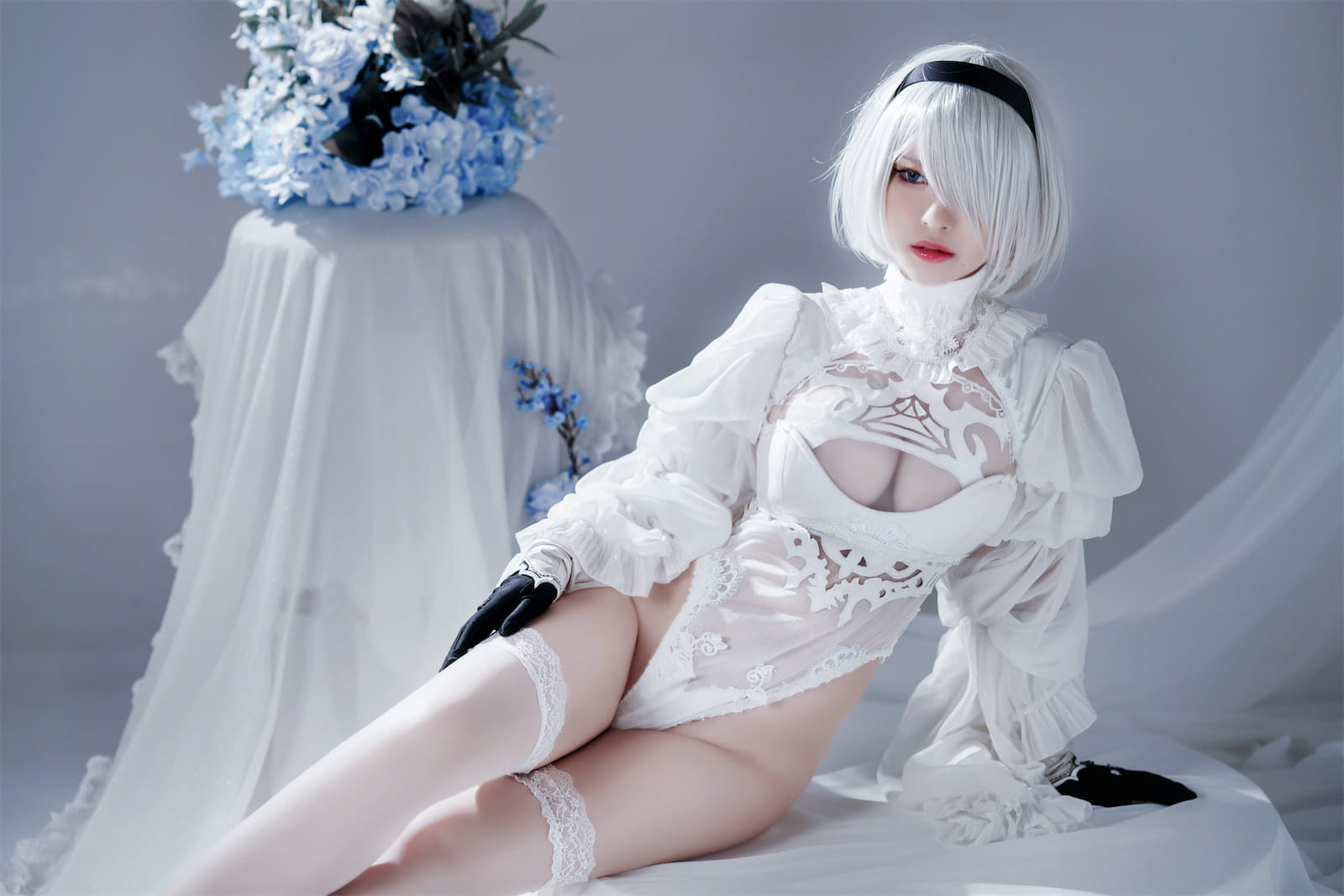 Ban Ban Zi Cosplay 2B Nier Automata Váy Trắng 51P