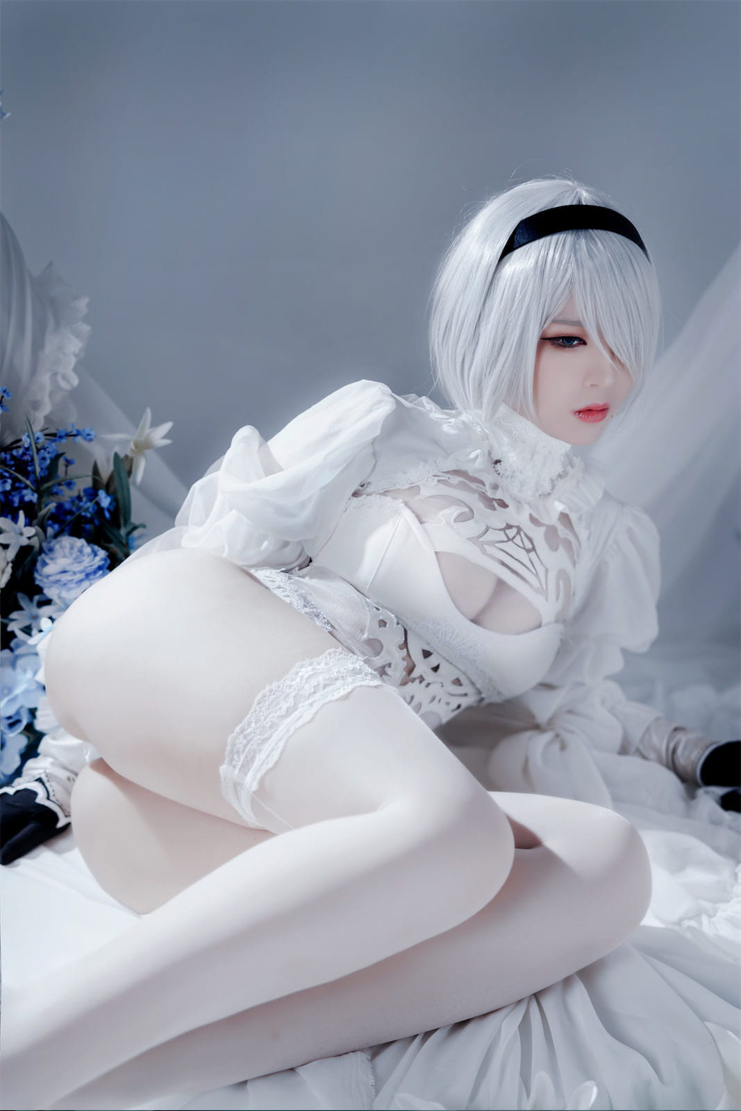 Ban Ban Zi Cosplay 2B Nier Automata Váy Trắng 51P