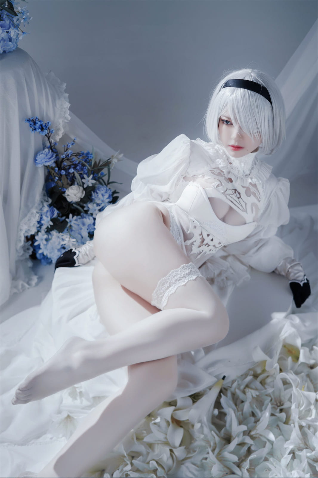 Ban Ban Zi Cosplay 2B Nier Automata Váy Trắng 51P