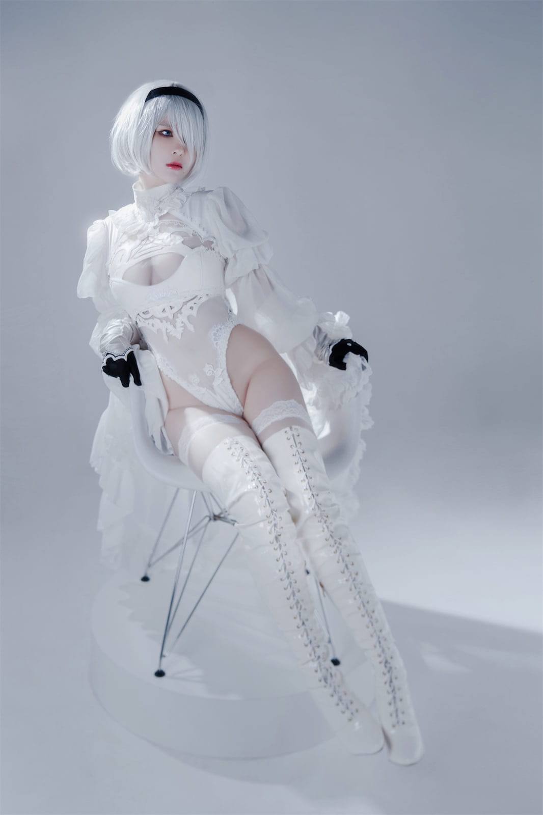Ban Ban Zi Cosplay 2B Nier Automata Váy Trắng 51P