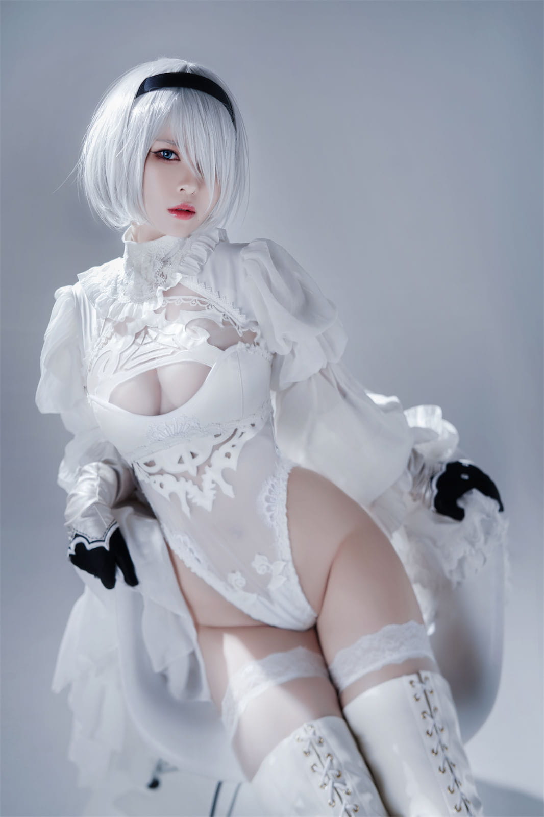 Ban Ban Zi Cosplay 2B Nier Automata Váy Trắng 51P