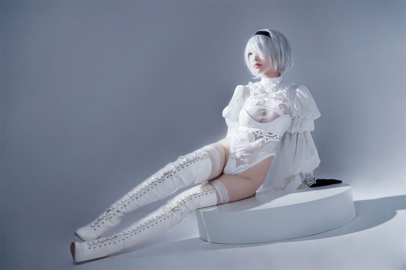 Ban Ban Zi Cosplay 2B Nier Automata Váy Trắng 51P