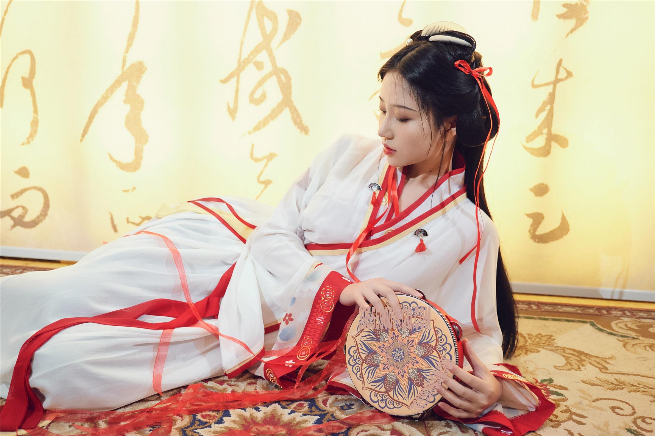 Nian Nian - Ru Meng Ling 40 Pages