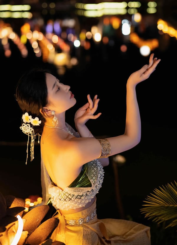 Niên Niên - Ngọc Thỏ Công Chúa
