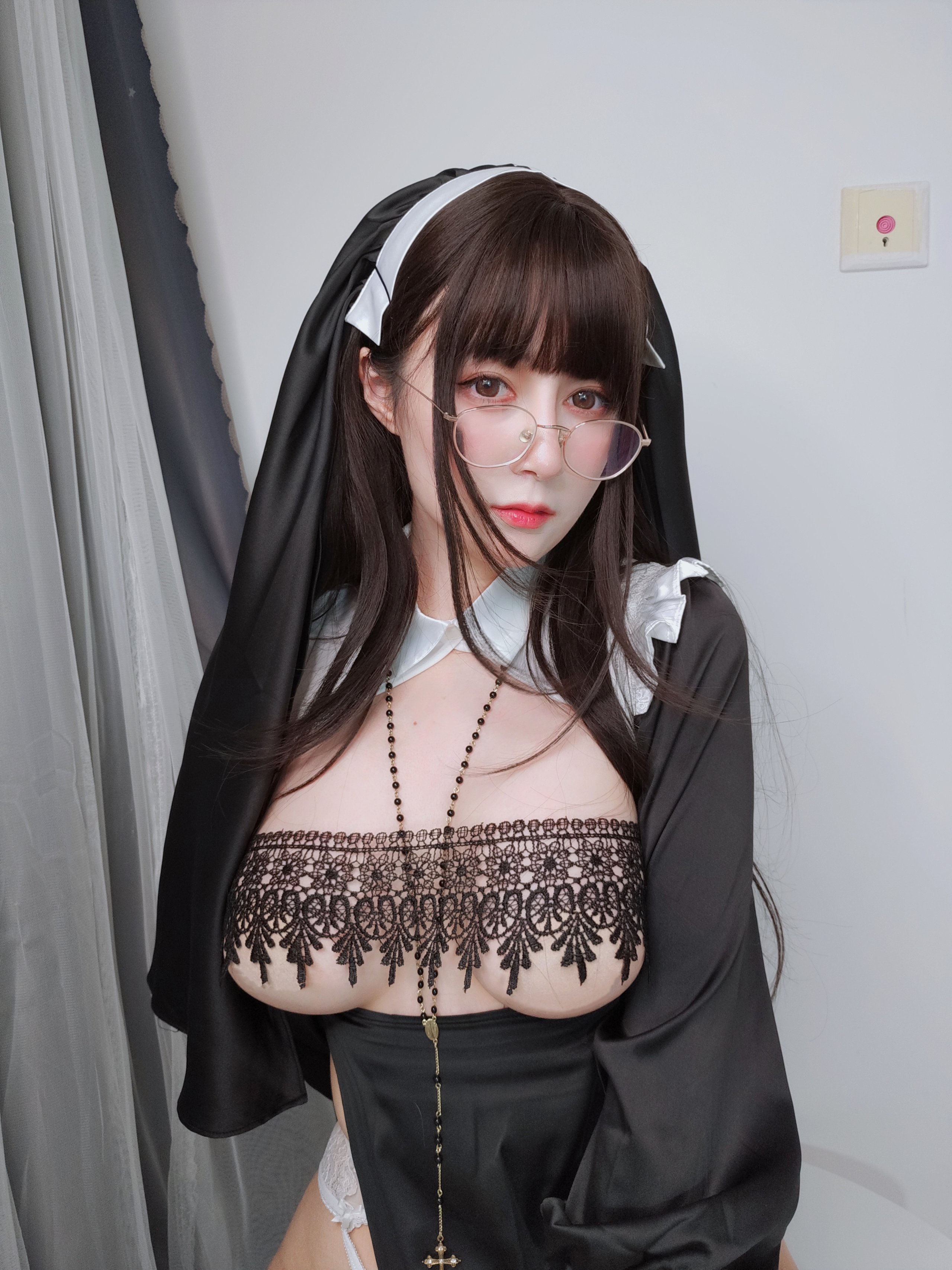 Baiyin 81 Vol. 90 Selfie