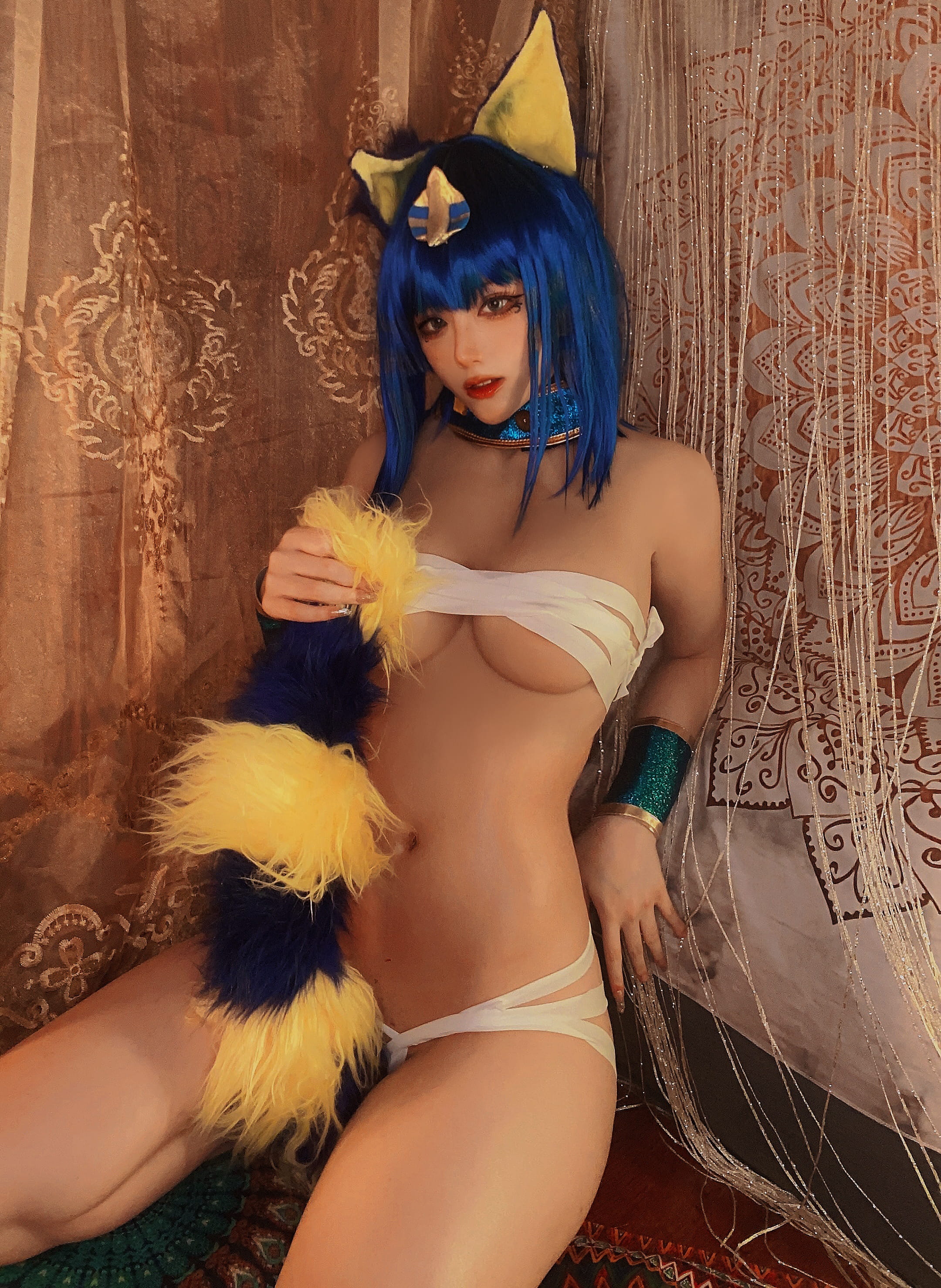 Cheese Block will - Egyptian Cat