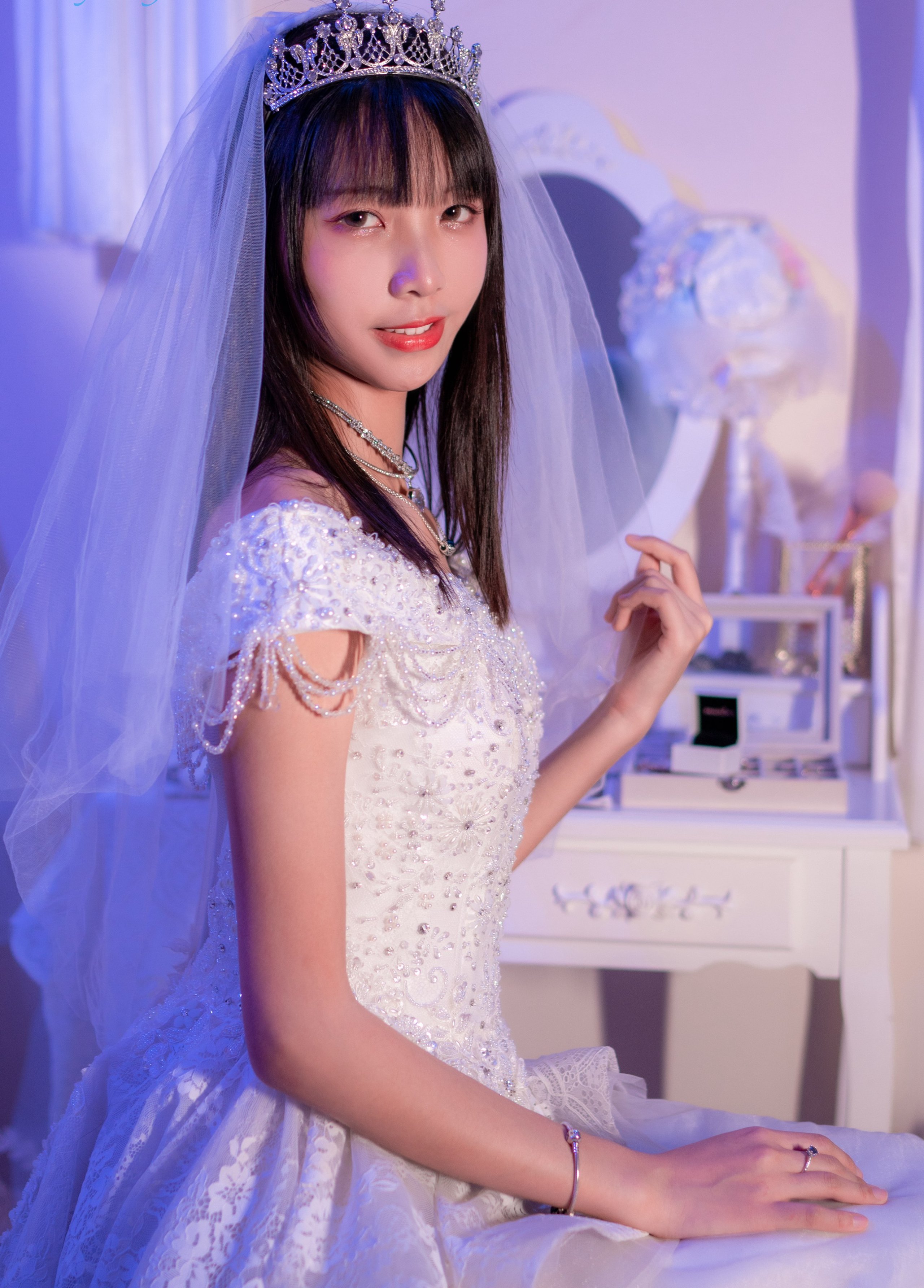 Murmure Pure White Bride