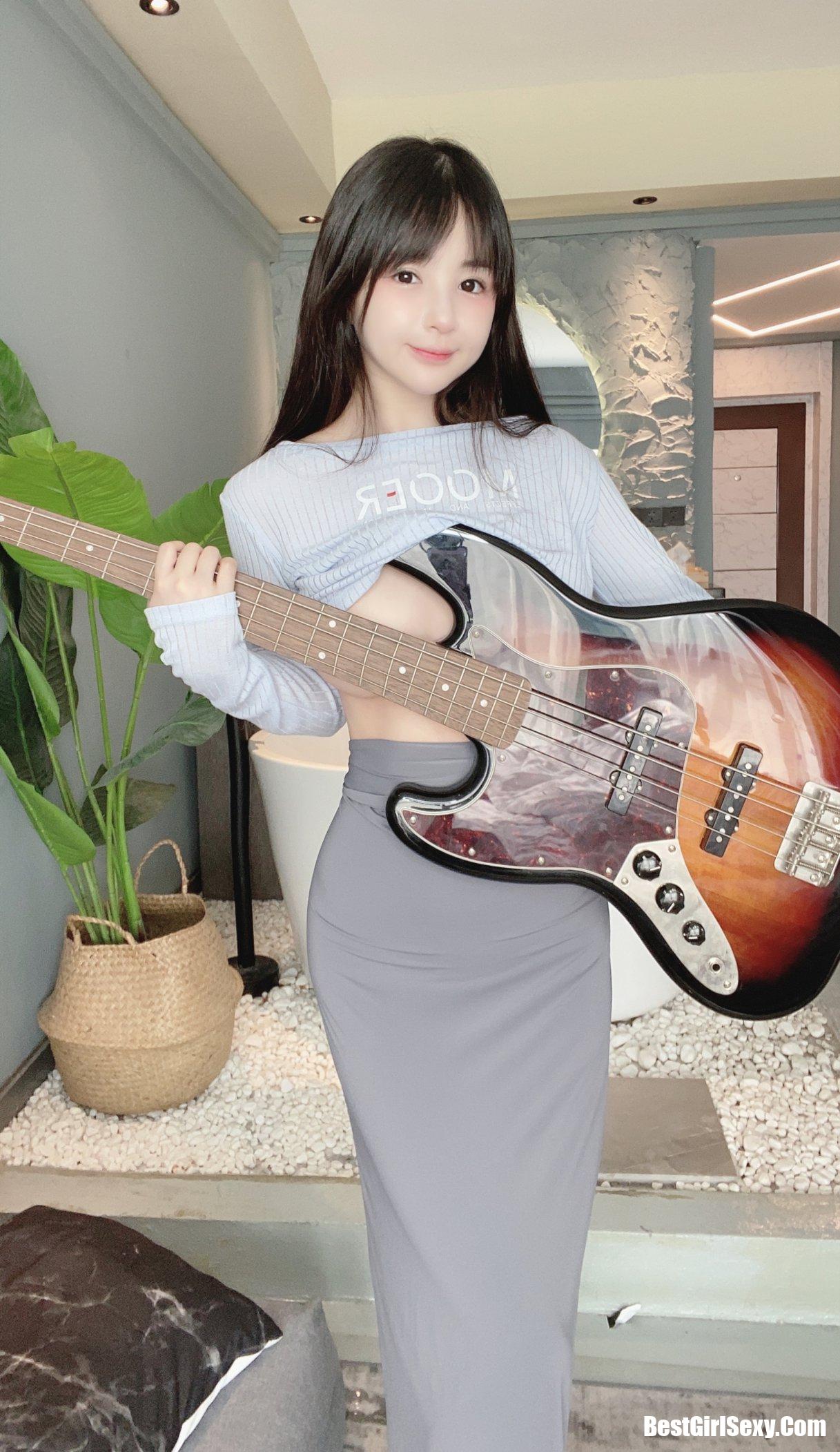 Sakurai Ningning] Em gái Guitar