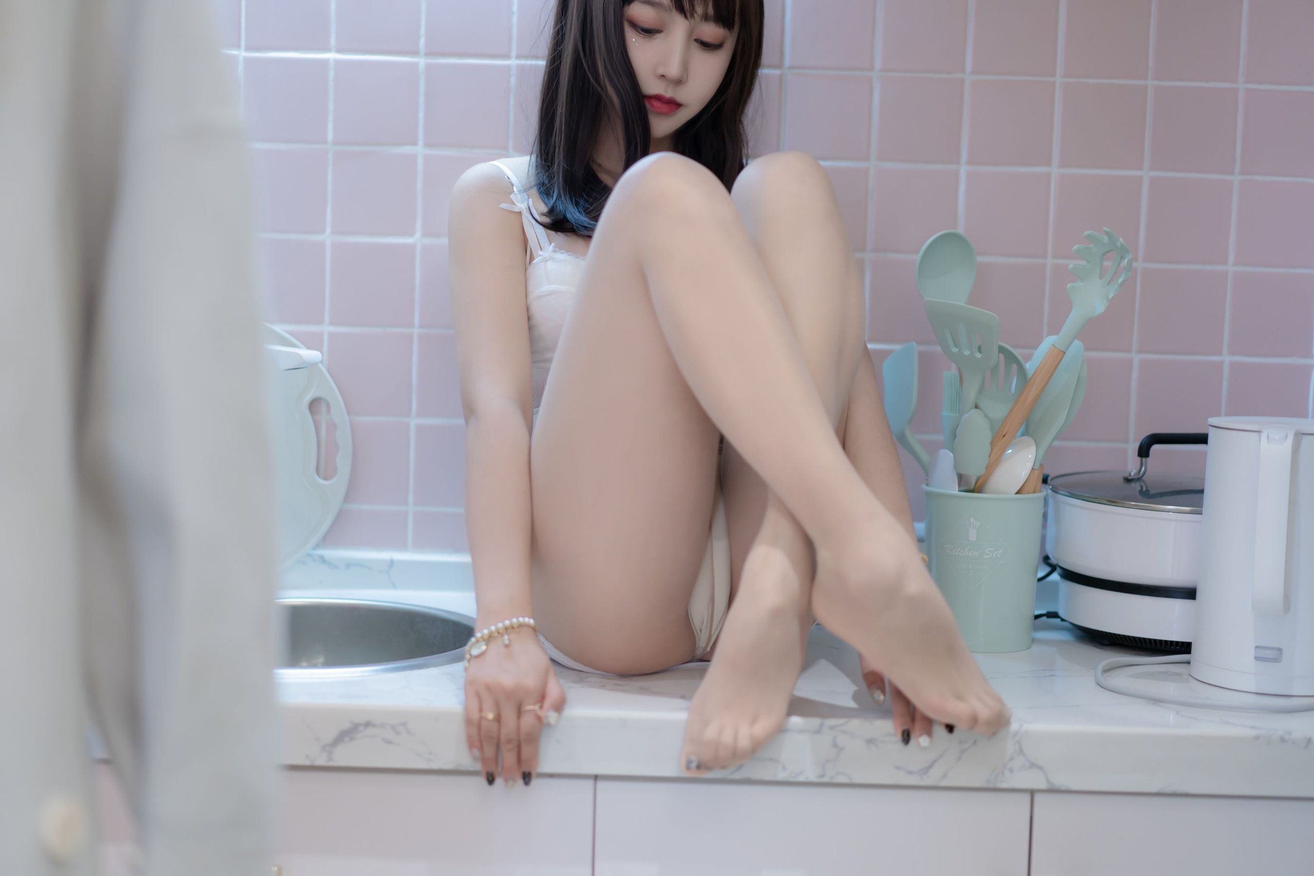 Guo Qi Mi Xian Xian Miao] Big Sister