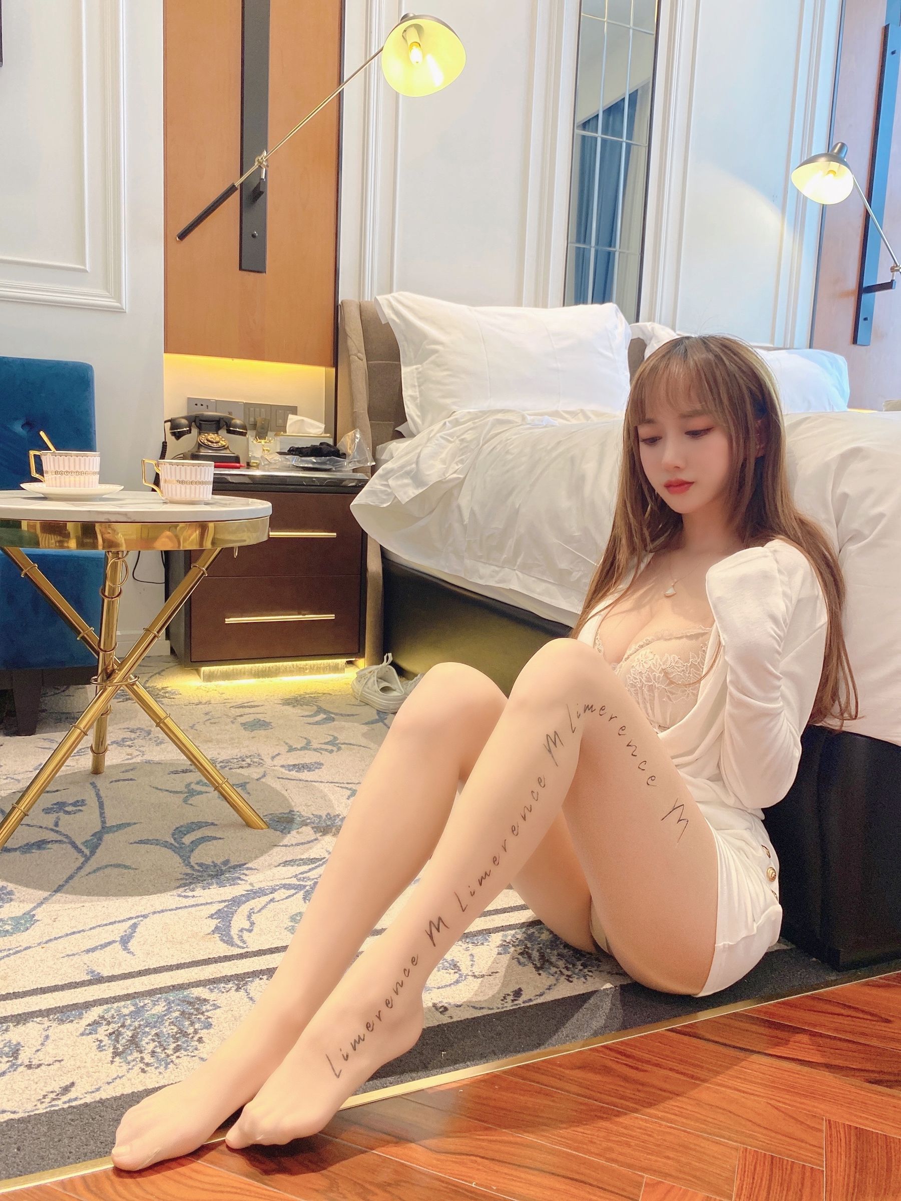 Expired Rice Noodles Meow Sheer Stockings Legs