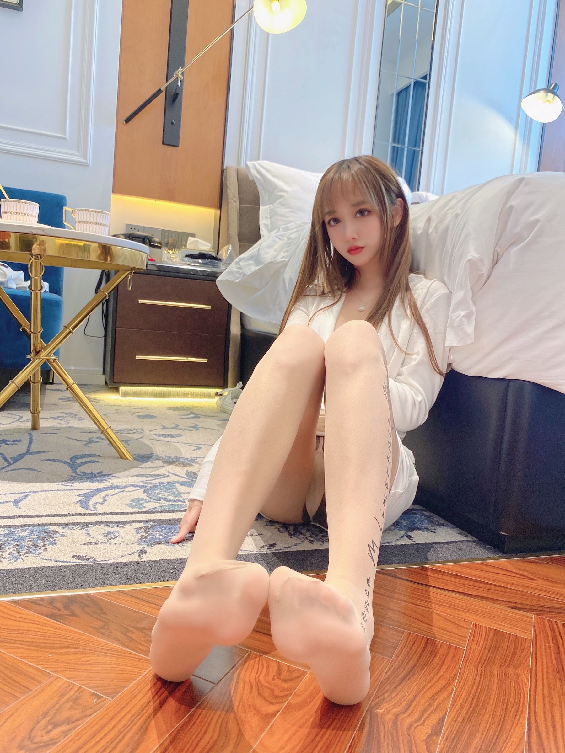 Expired Rice Noodles Meow Sheer Stockings Legs