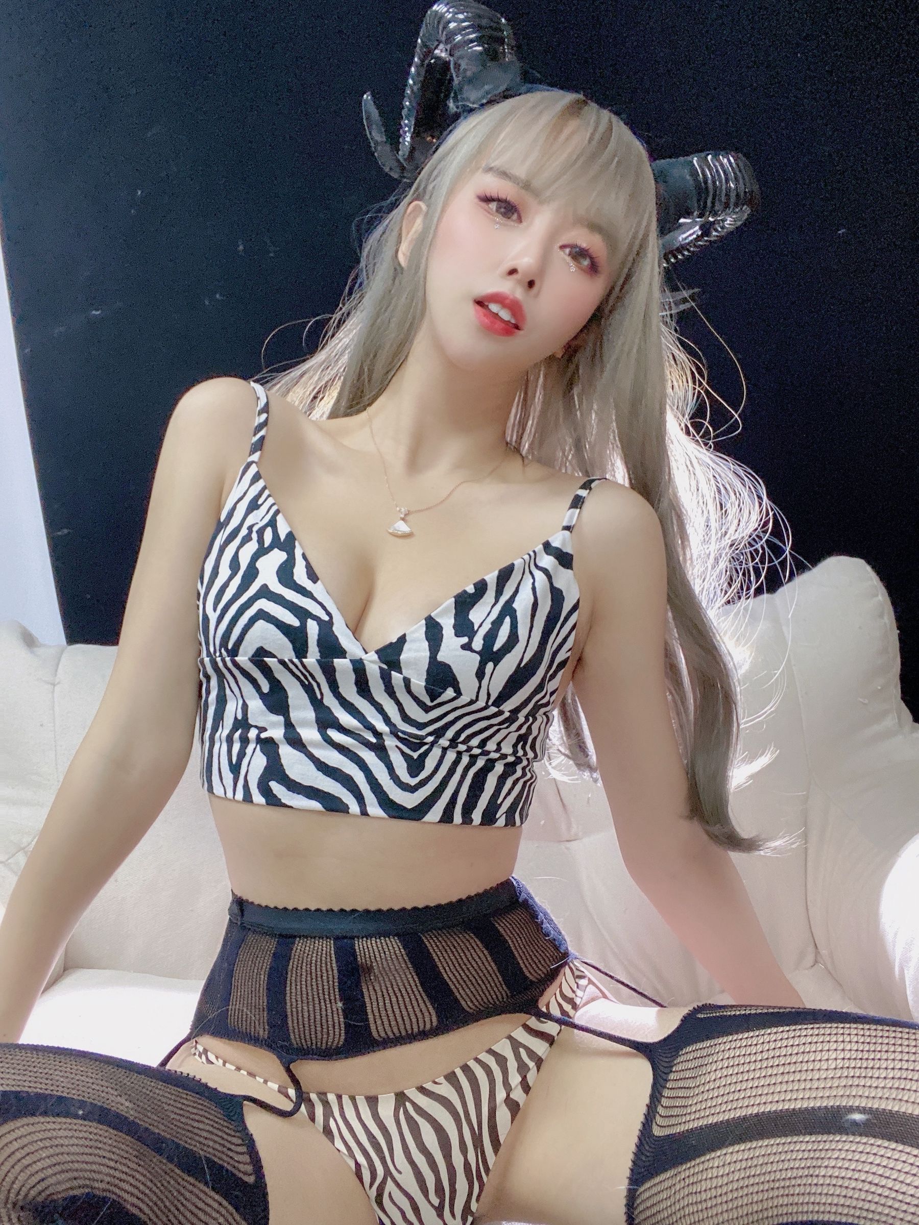 Guoqi Mixianxian Miao] Succubus Photo Set