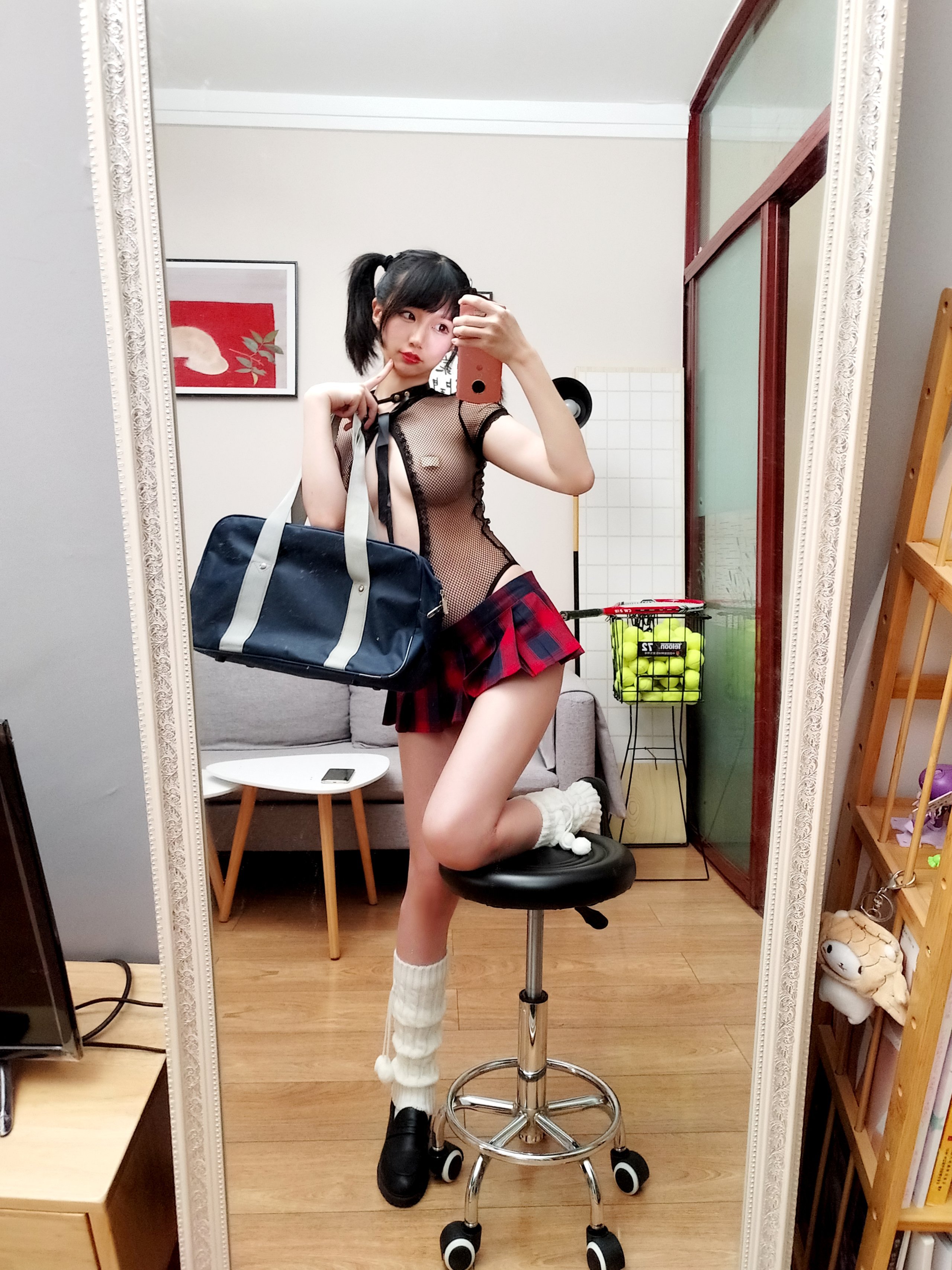 Nagisa魔物喵] 霸凌者的不良少女