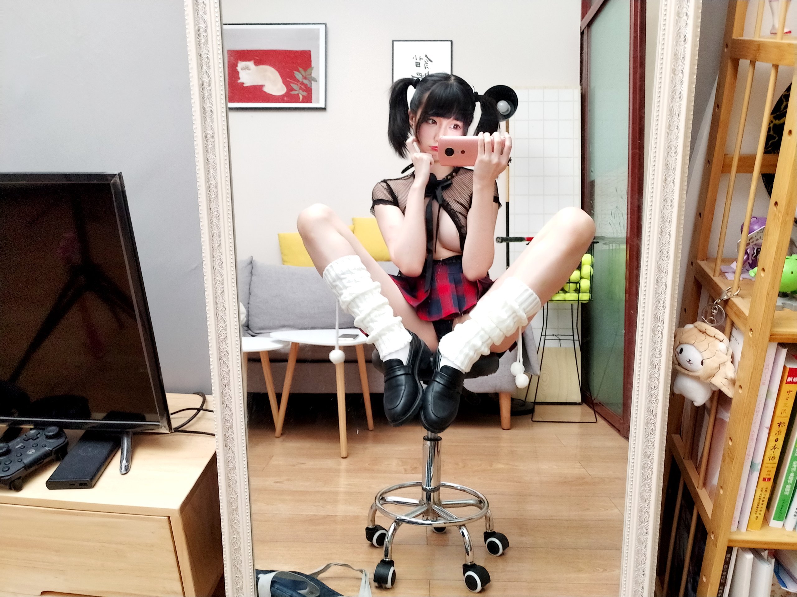 Nagisa魔物喵] 霸凌者的不良少女