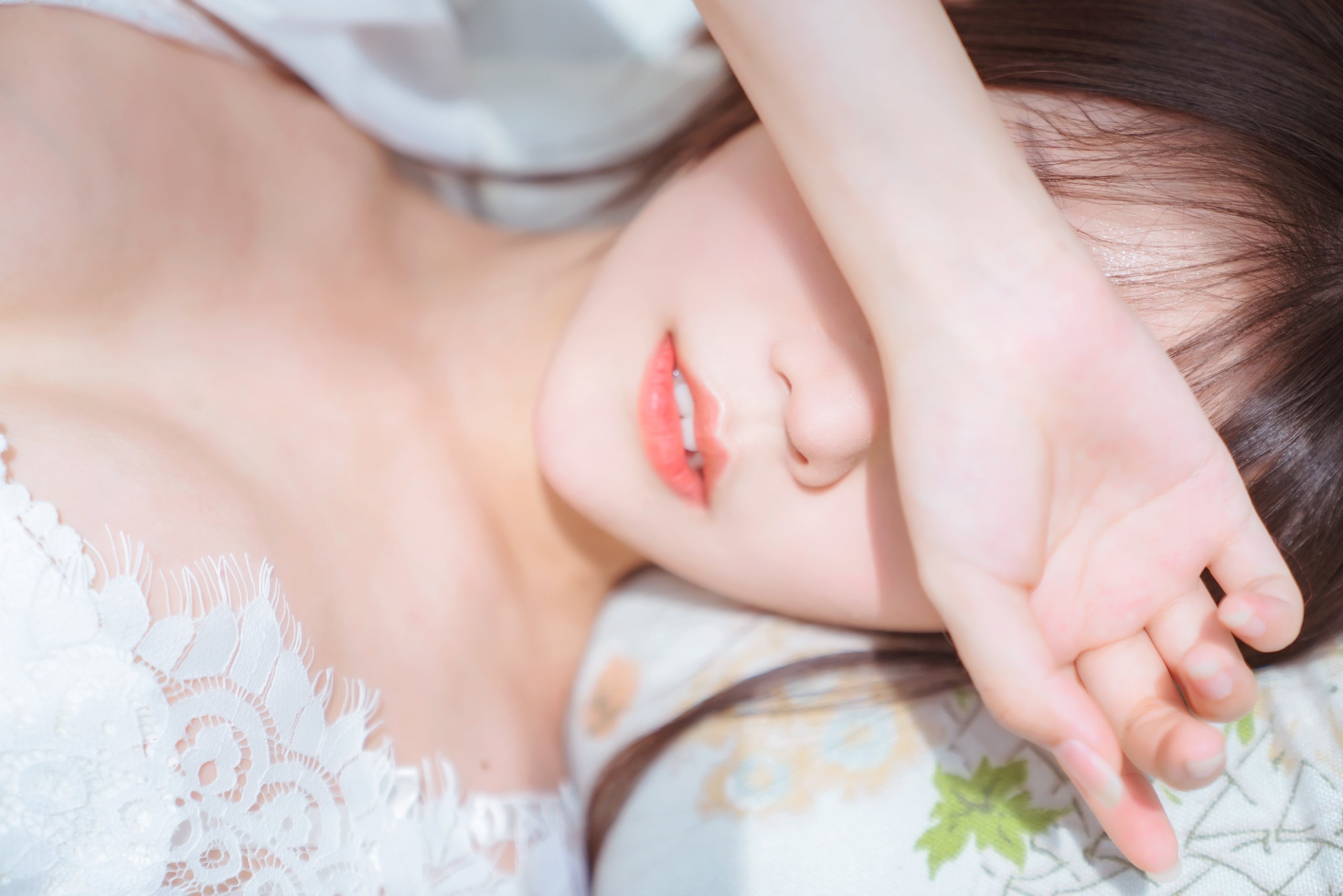 香草喵露露 - 玻璃房少女