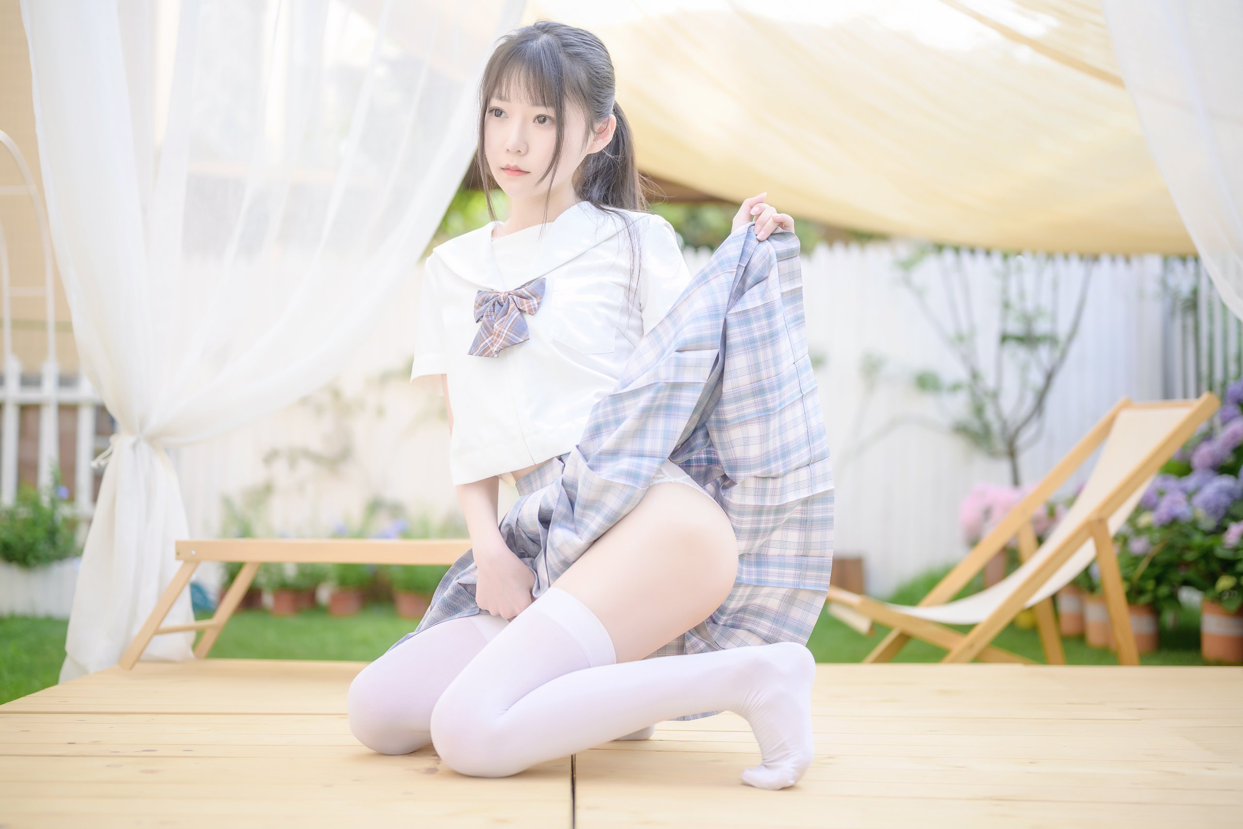 Hương Thảo Miêu Lộ Lộ - Đồng phục Sân viện Ánh nắng