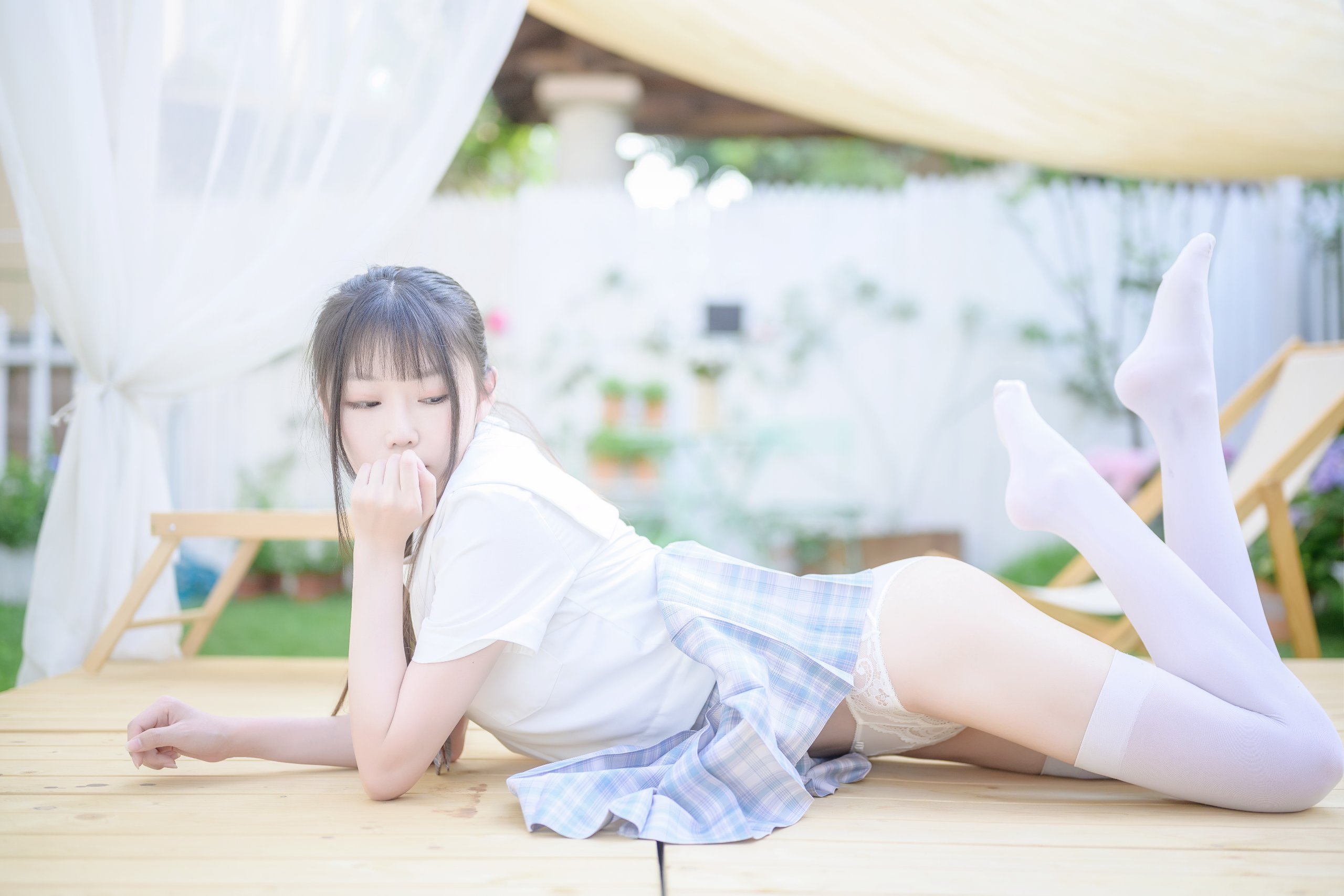 Hương Thảo Miêu Lộ Lộ - Đồng phục Sân viện Ánh nắng