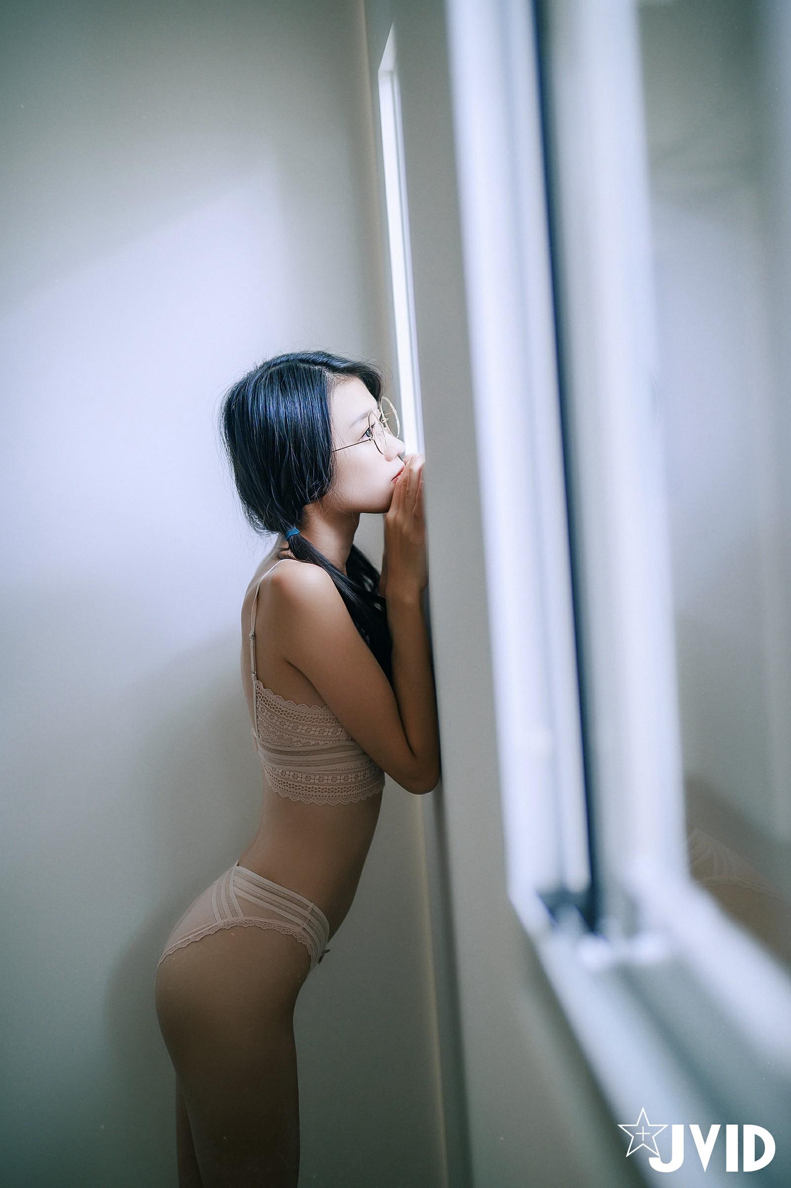 ヤンヤン - 甘い女子高生の誘惑 (P)