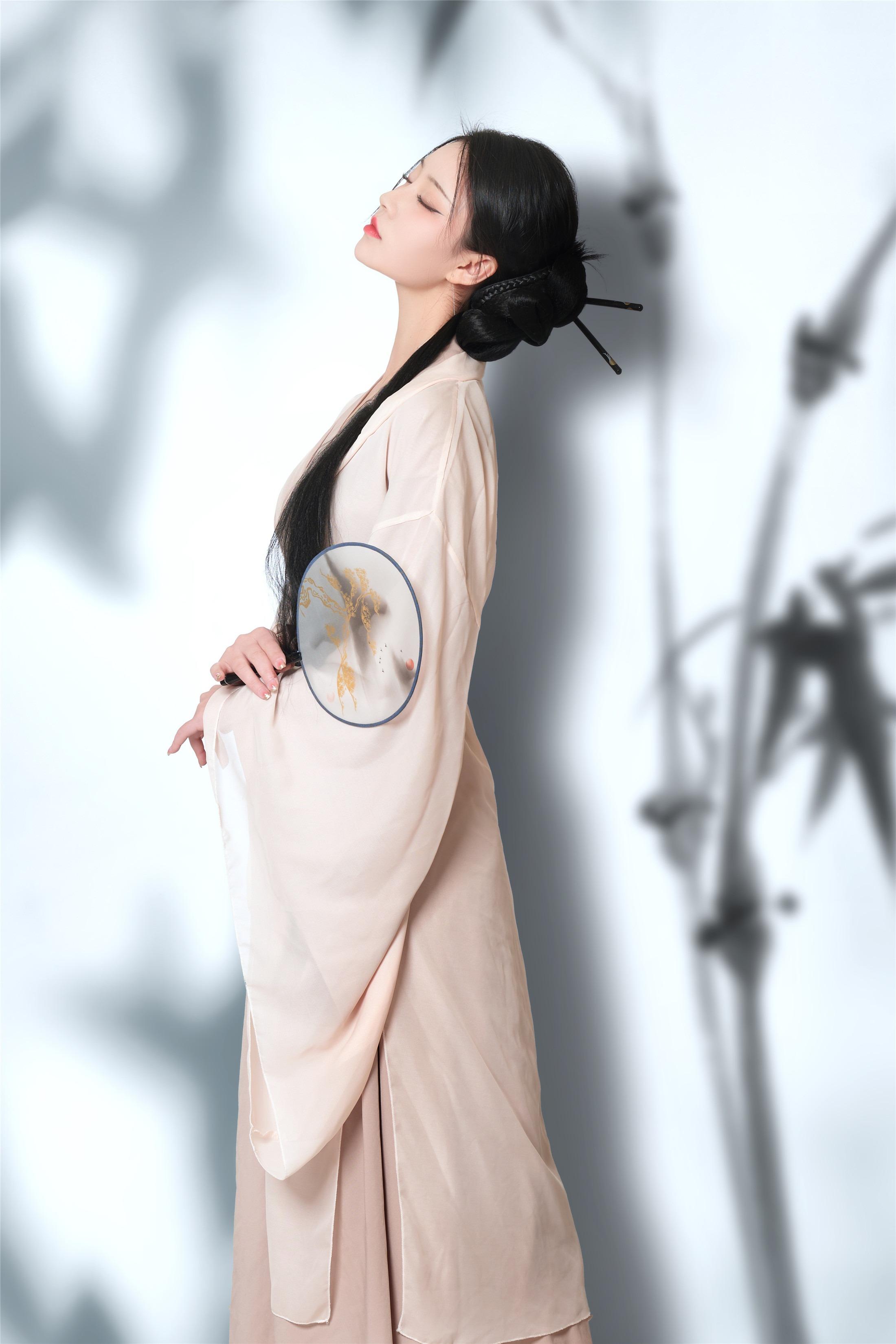 Niên Niên - Thanh Tơ + Điểm Giáng Thùy 66P