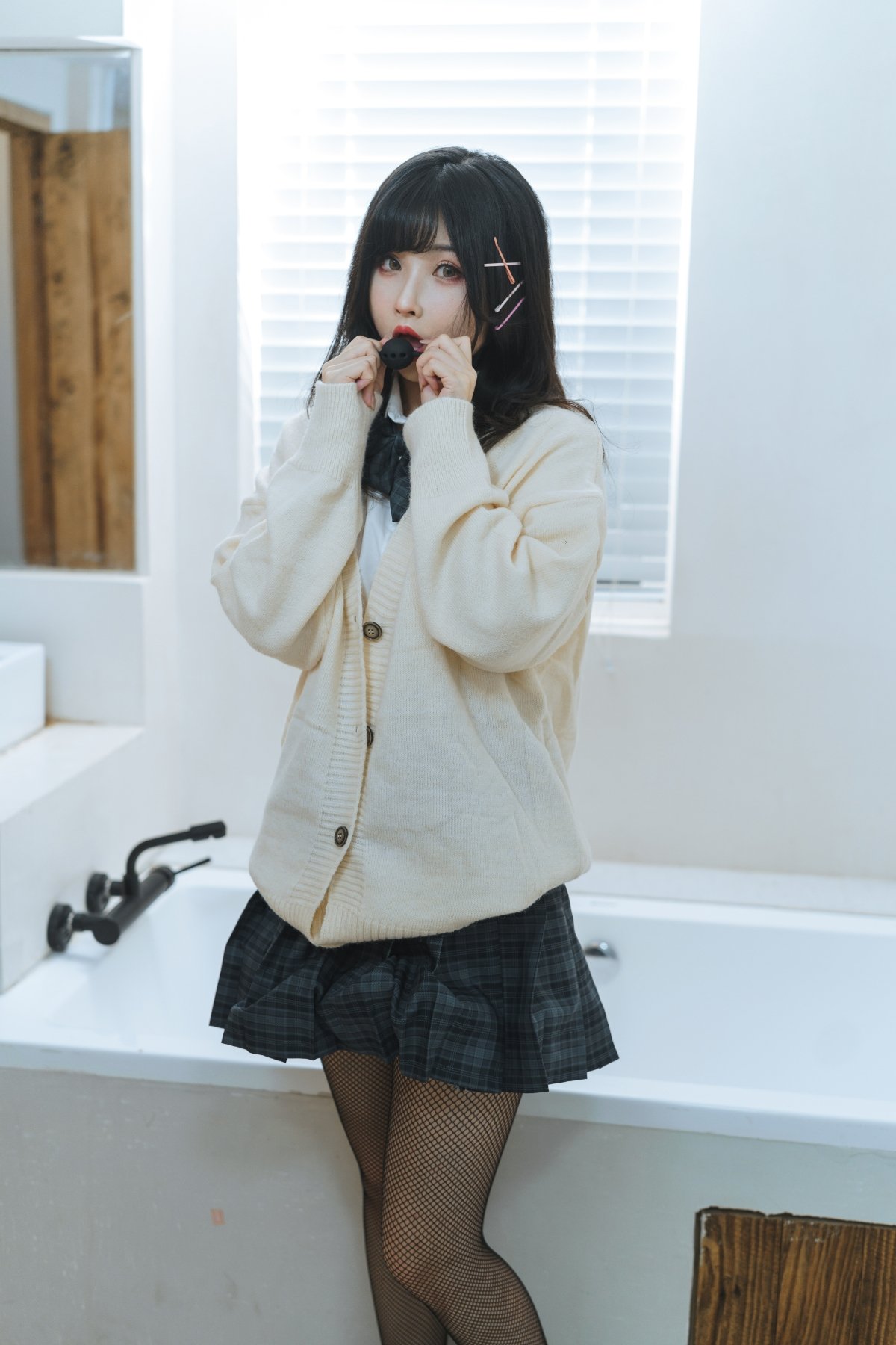 里奧科涼涼子 - 關於我的青梅竹馬是痴女這件事