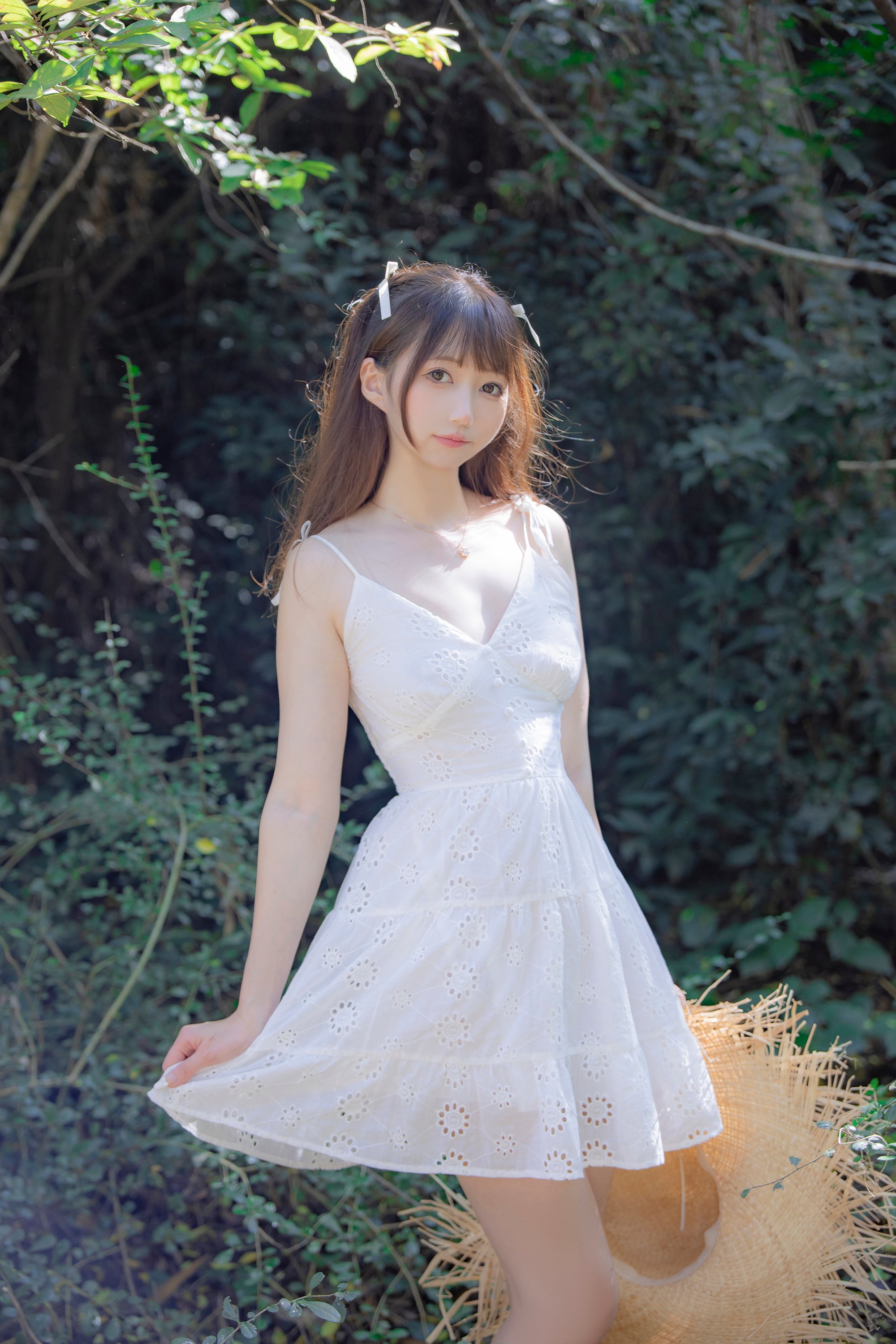Nagisa魔物喵] 白色的裙子