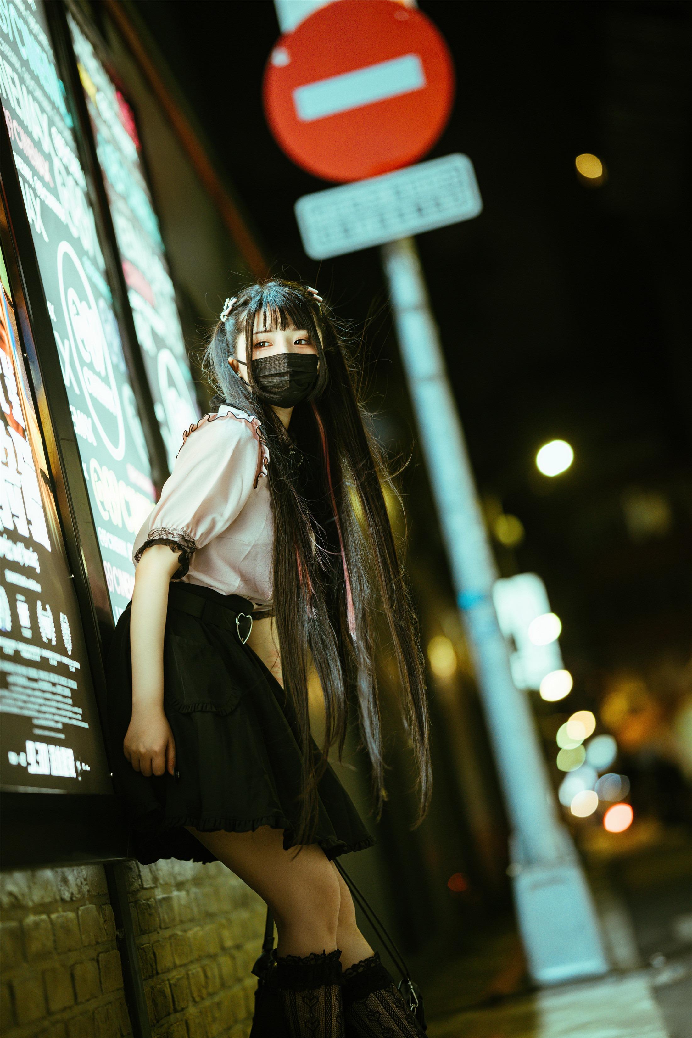 落落raku] 神等待少女 88P