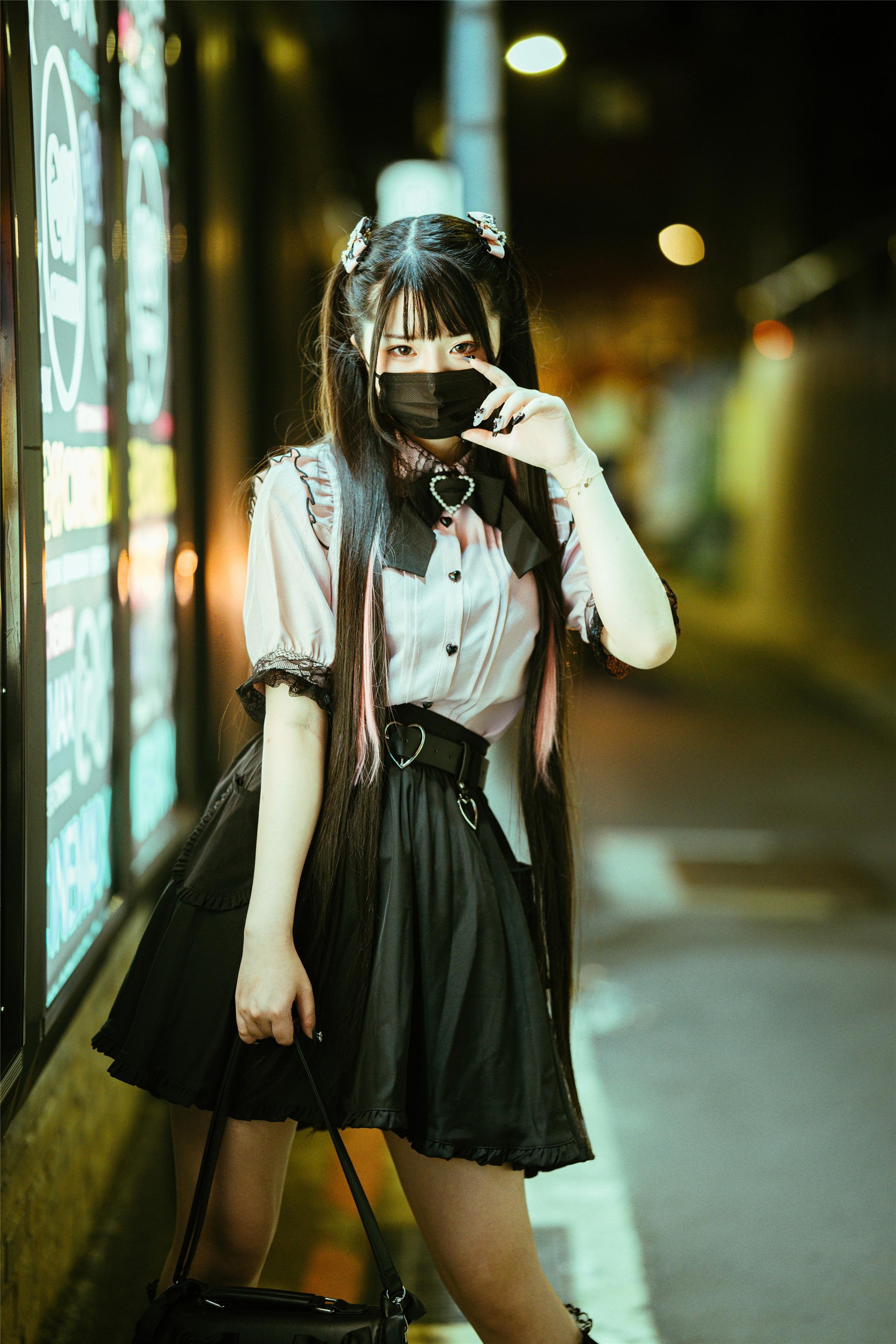 落落raku] 神等待少女 88P