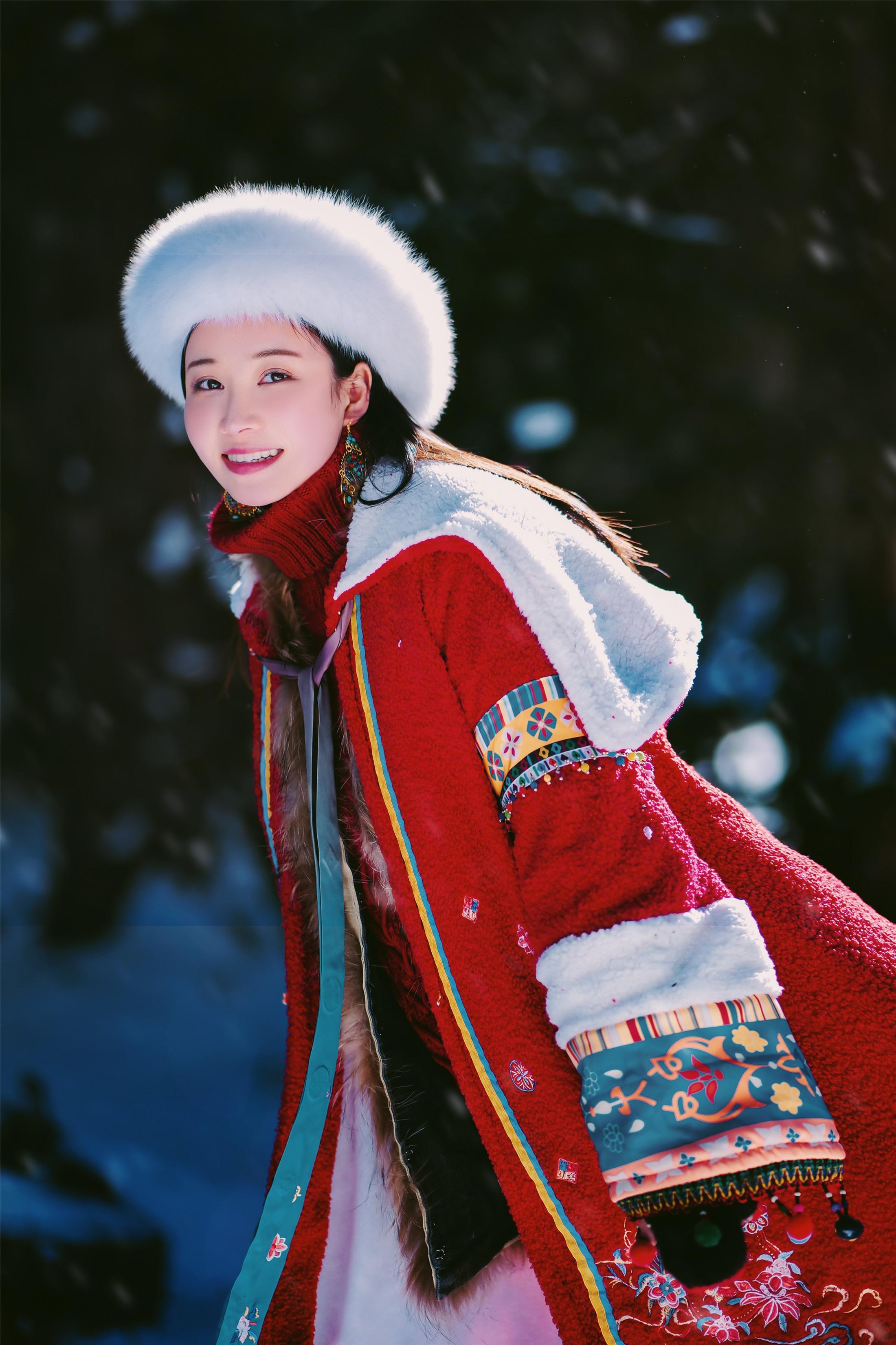 Nian Nian - Auspicious Snow Heralds a Bountiful Year, Two Sets, 74P