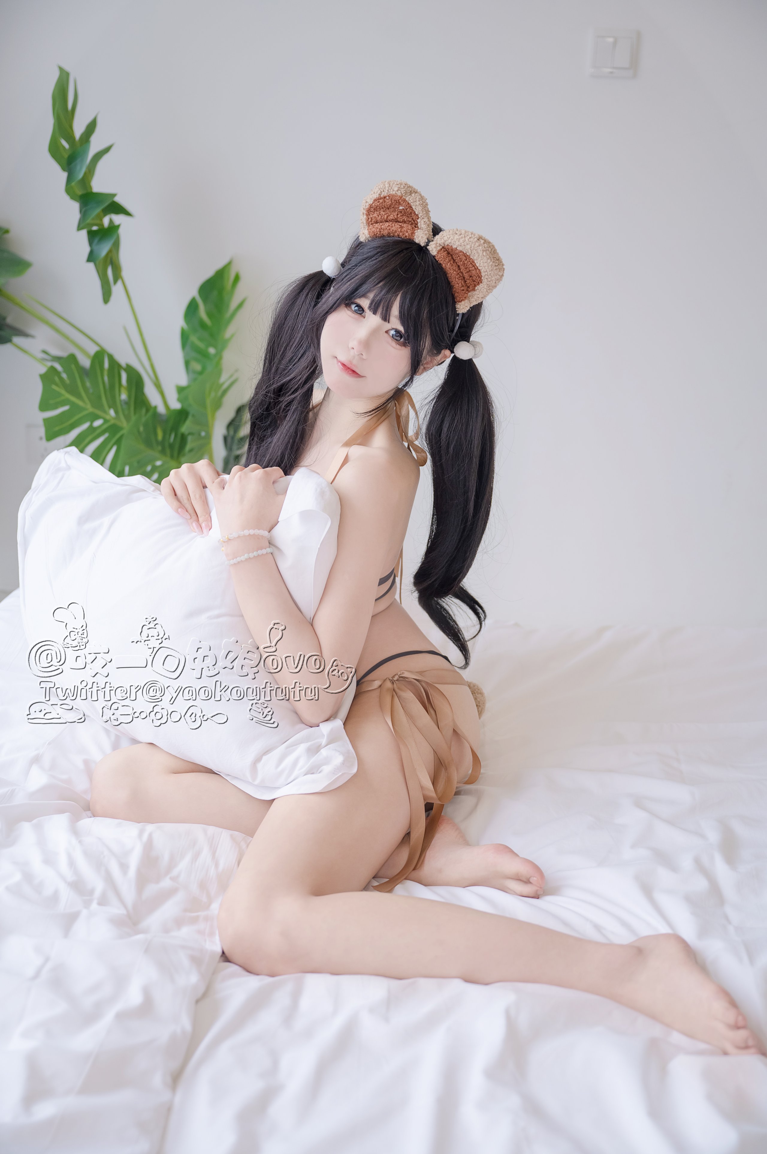 咬一口兔娘]小熊パジャマ