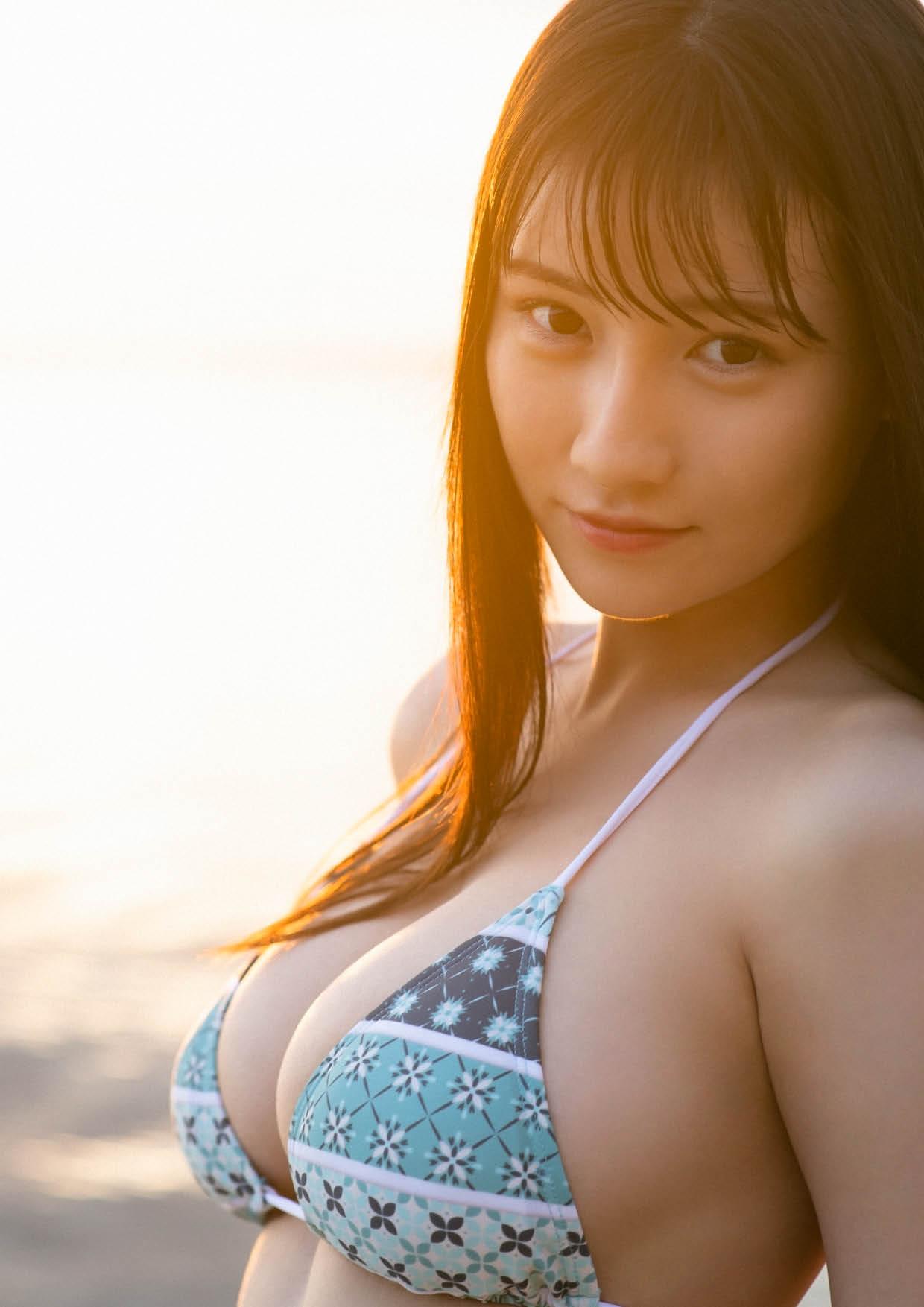 山手梨愛 1st写真集⎾Ria⏌112P