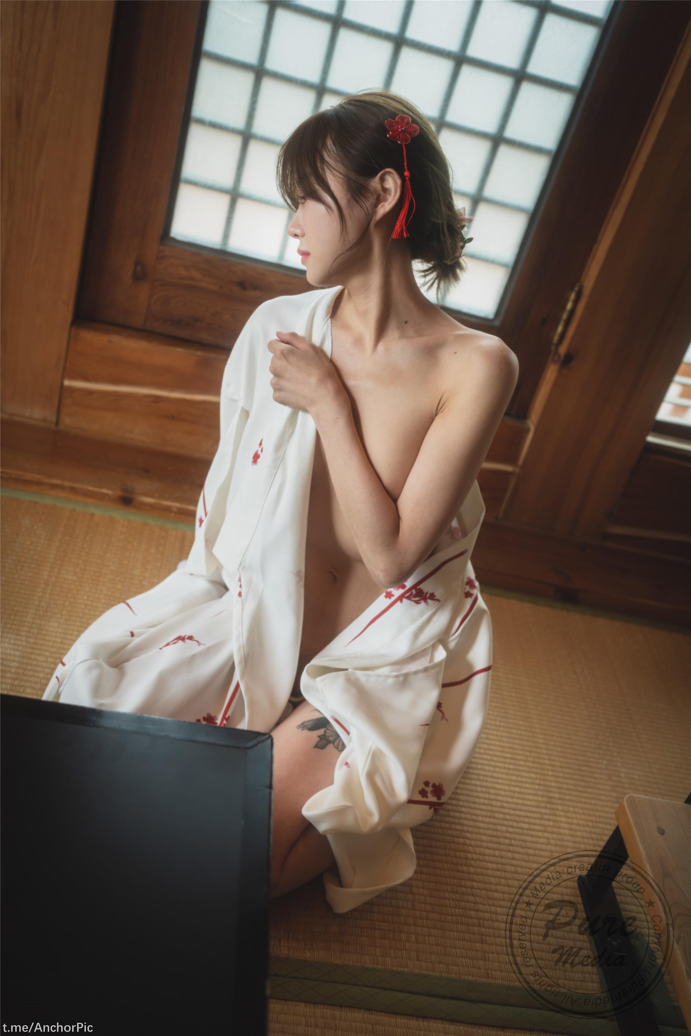 PURE MEDIA] Volume 185 Romi 107 Pages