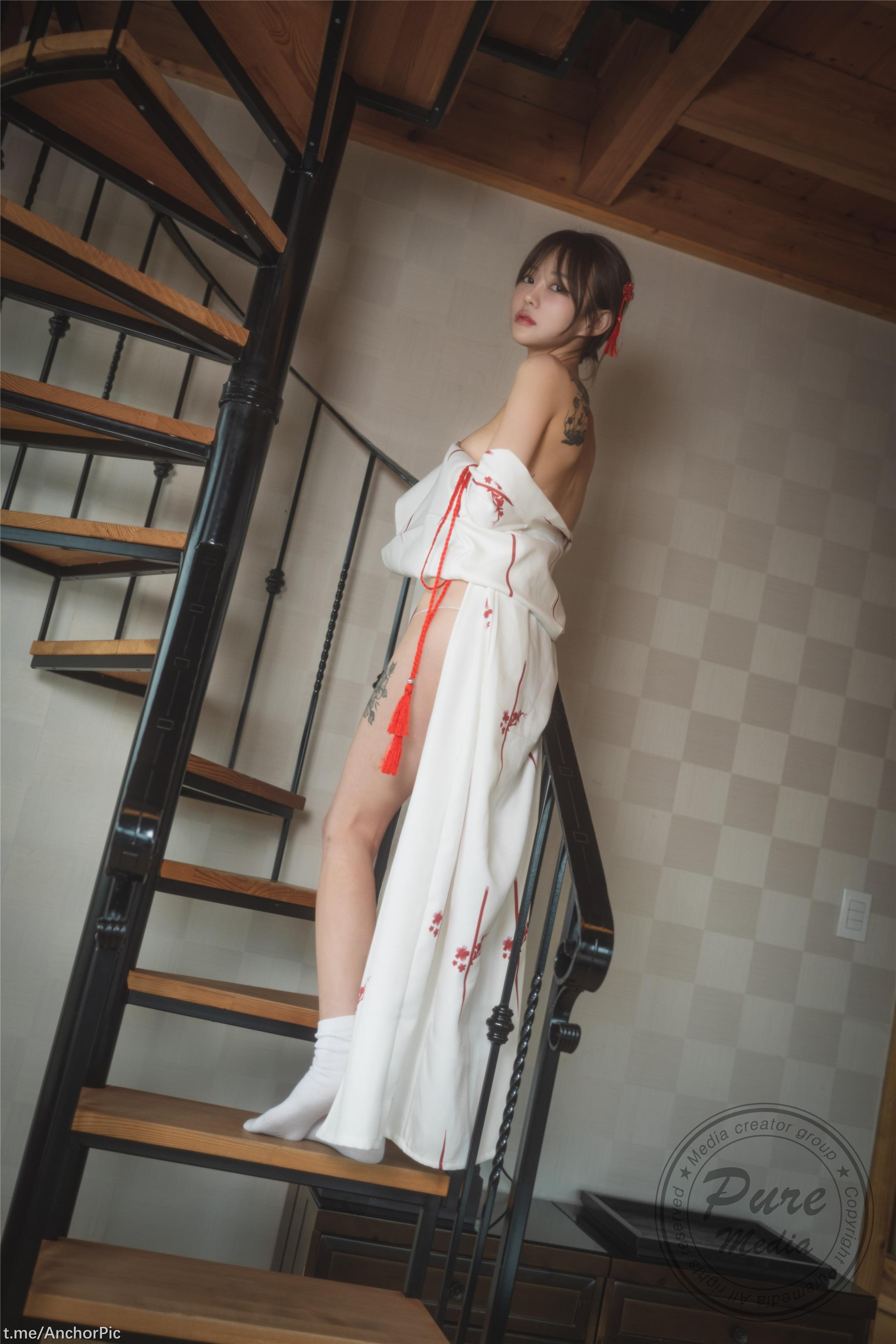 PURE MEDIA] Volume 185 Romi 107 Pages