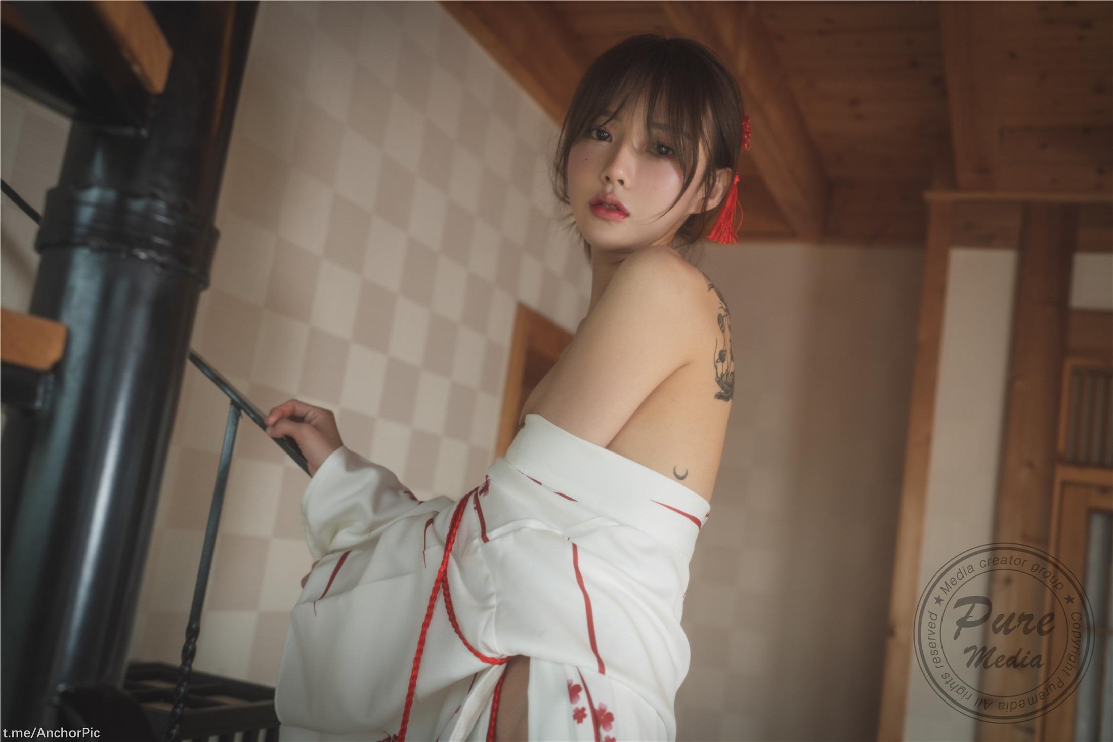 PURE MEDIA] Volume 185 Romi 107 Pages