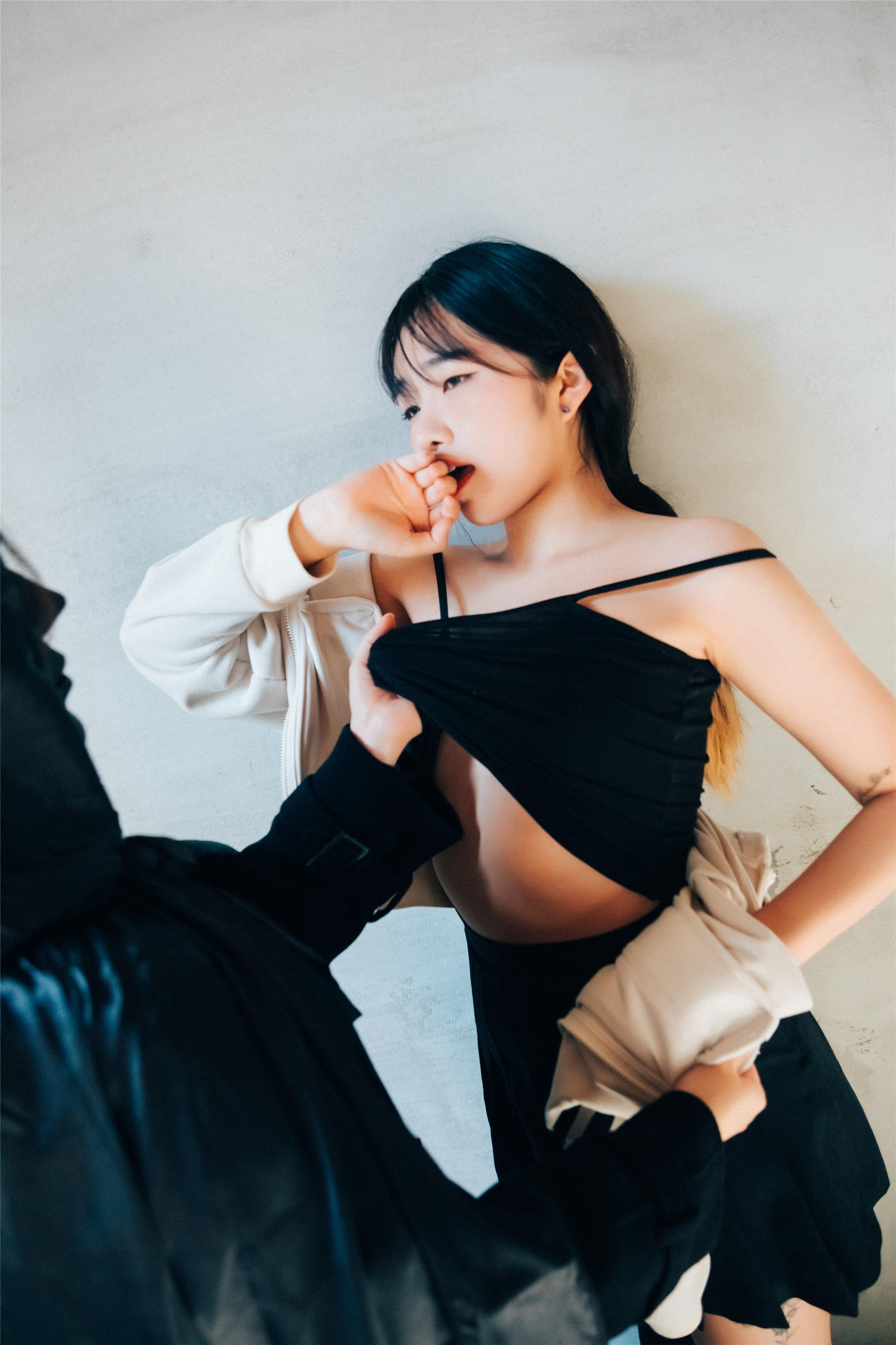 [Loozy] Sonson 손손 - Mechakucha 120P